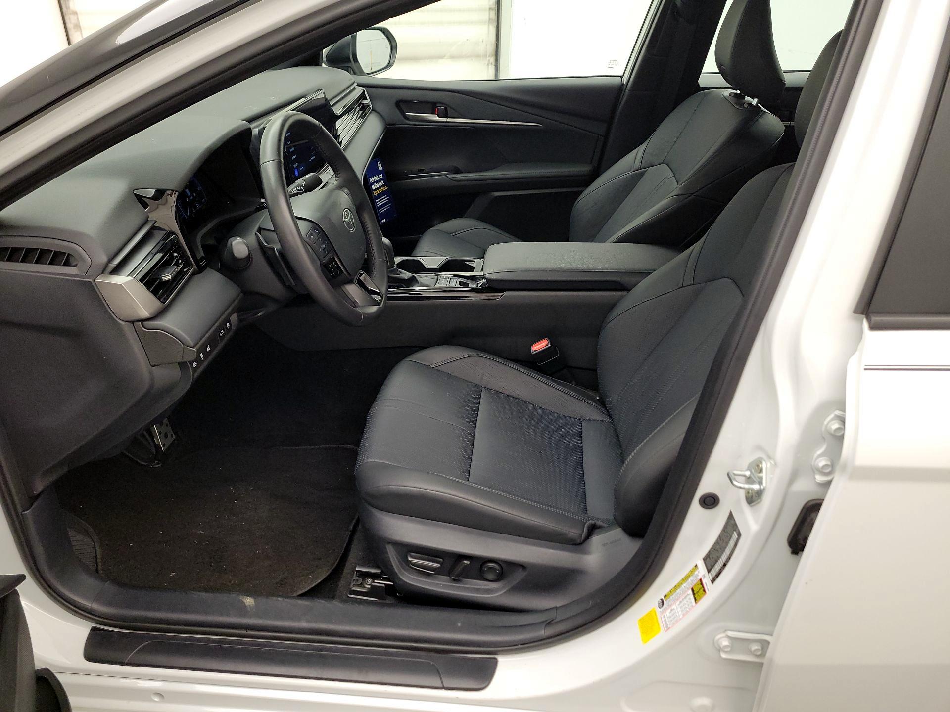 Thumbnail: 2025 Toyota Camry - 11