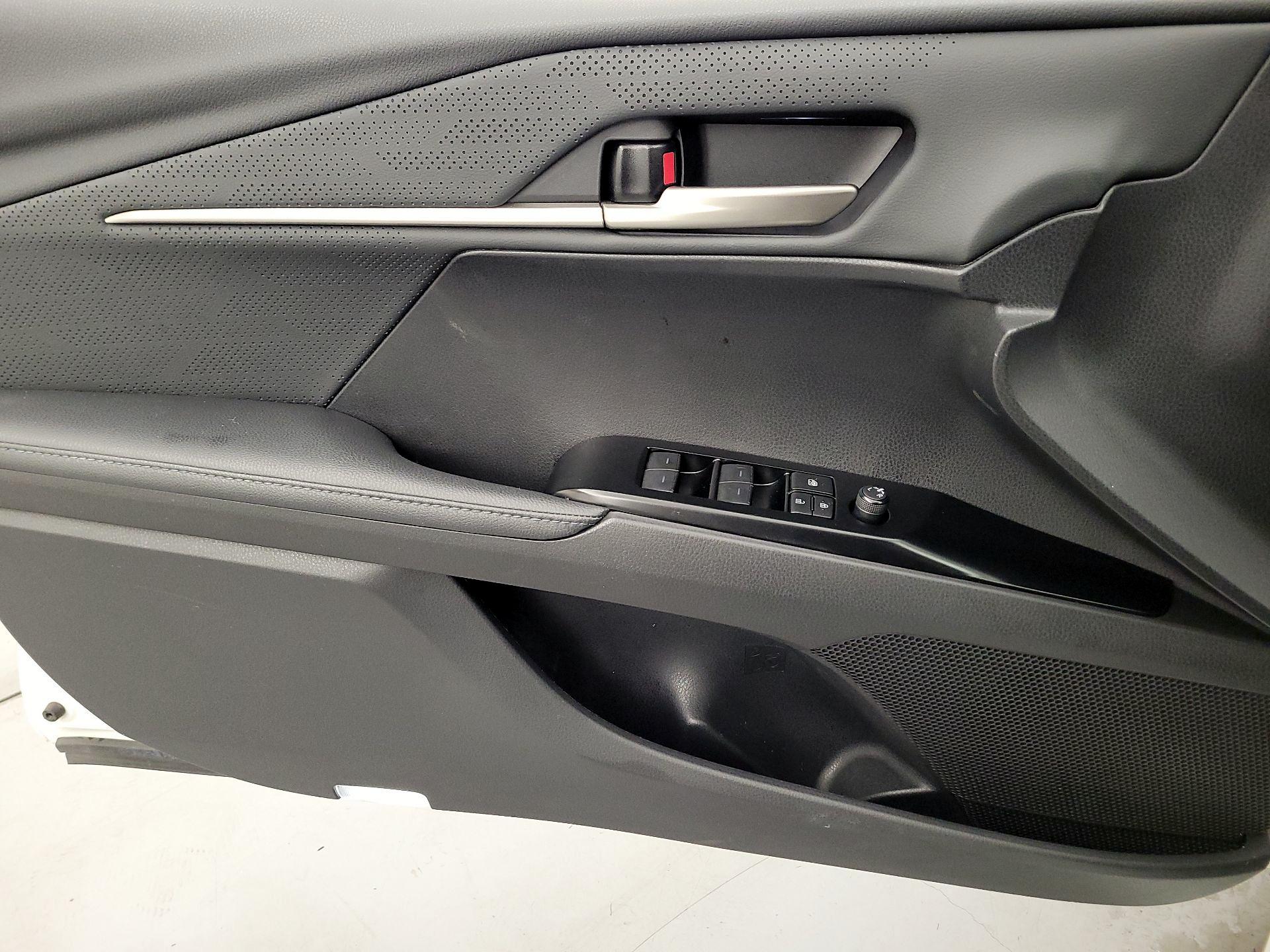 Thumbnail: 2025 Toyota Camry - 12