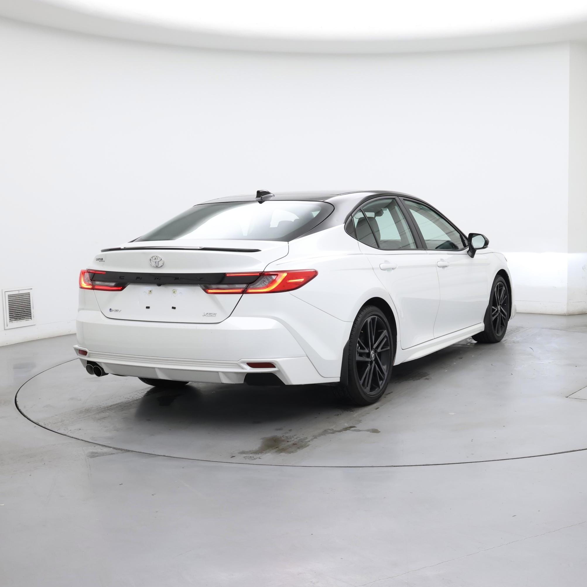 Thumbnail: 2025 Toyota Camry - 8