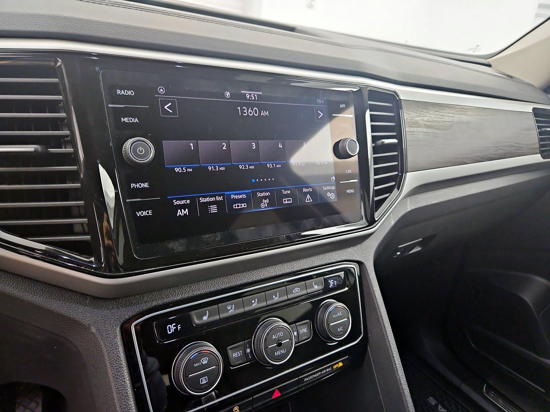 Thumbnail: 2022 Volkswagen Atlas - 15