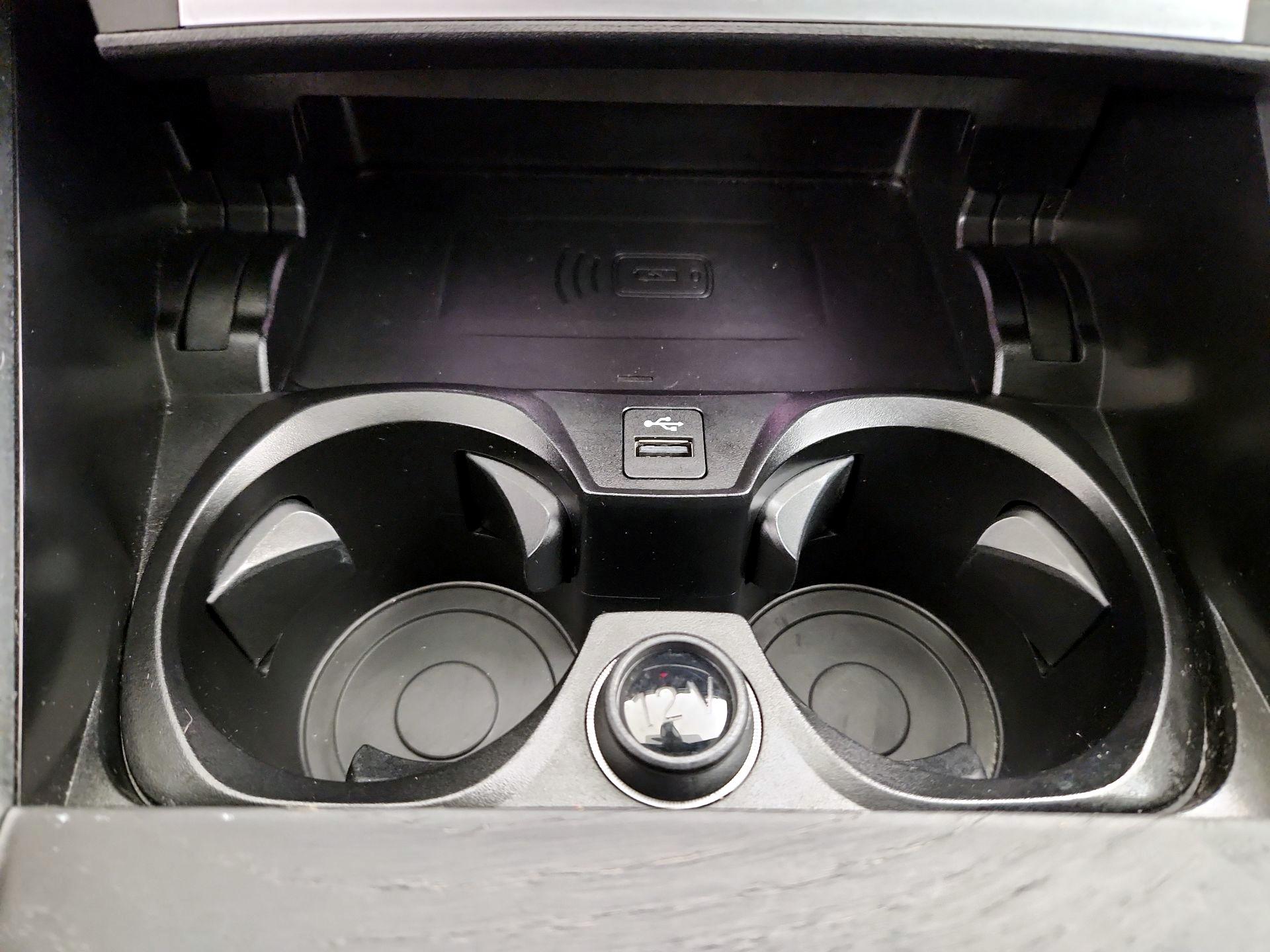 Thumbnail: 2024 BMW 3 Series - 19