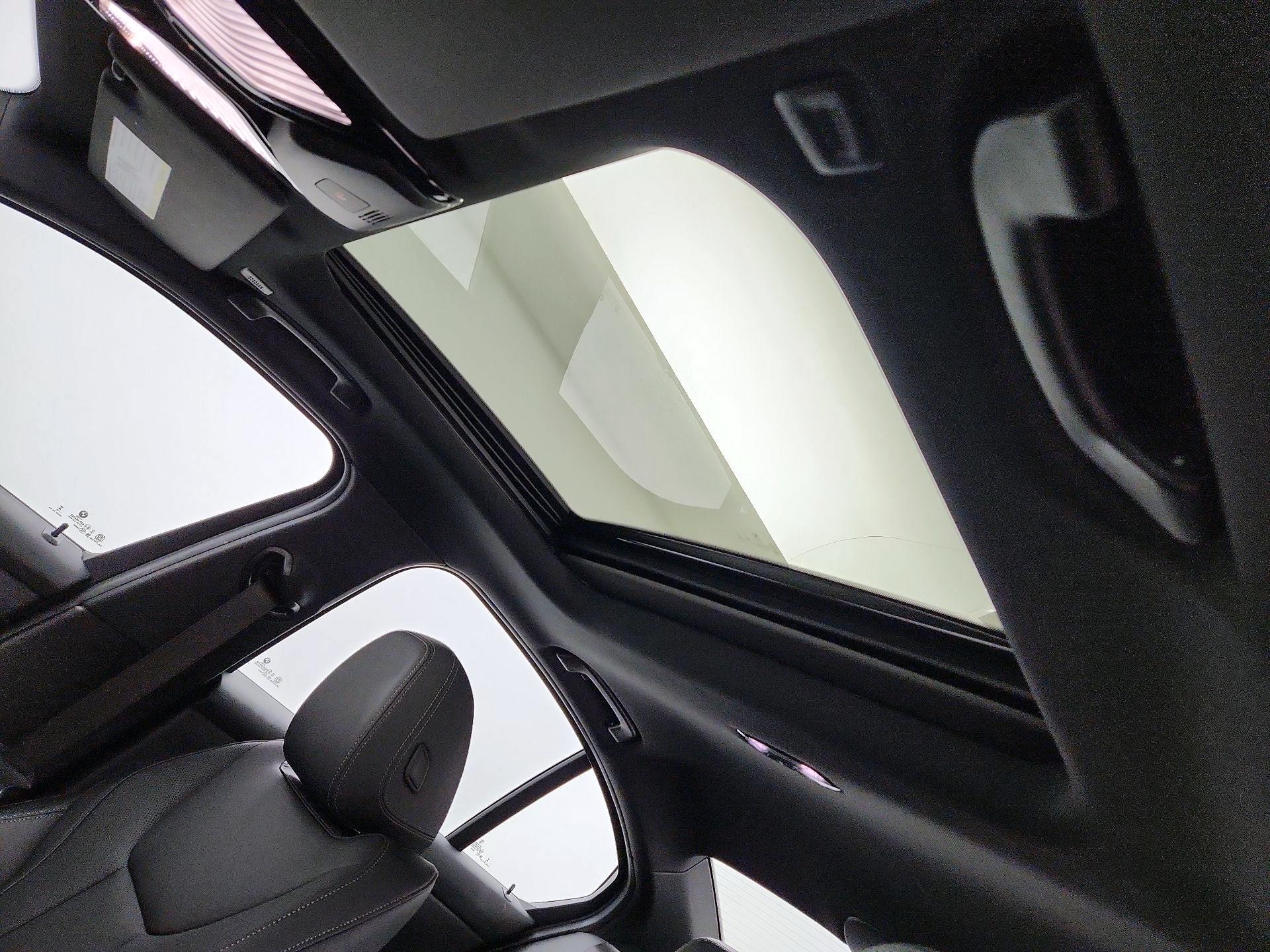 Thumbnail: 2024 BMW 3 Series - 20