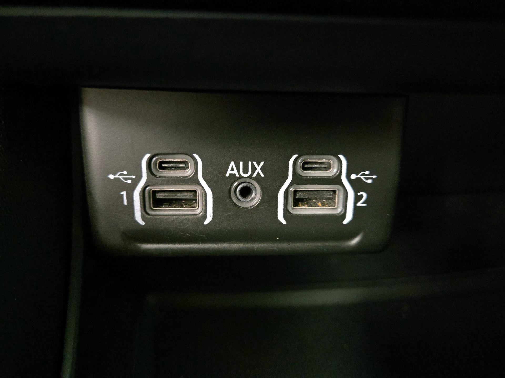 Thumbnail: 2021 Dodge Durango - 19