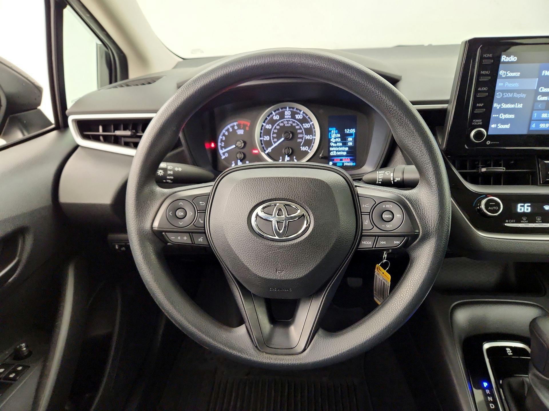 Thumbnail: 2022 Toyota Corolla - 10