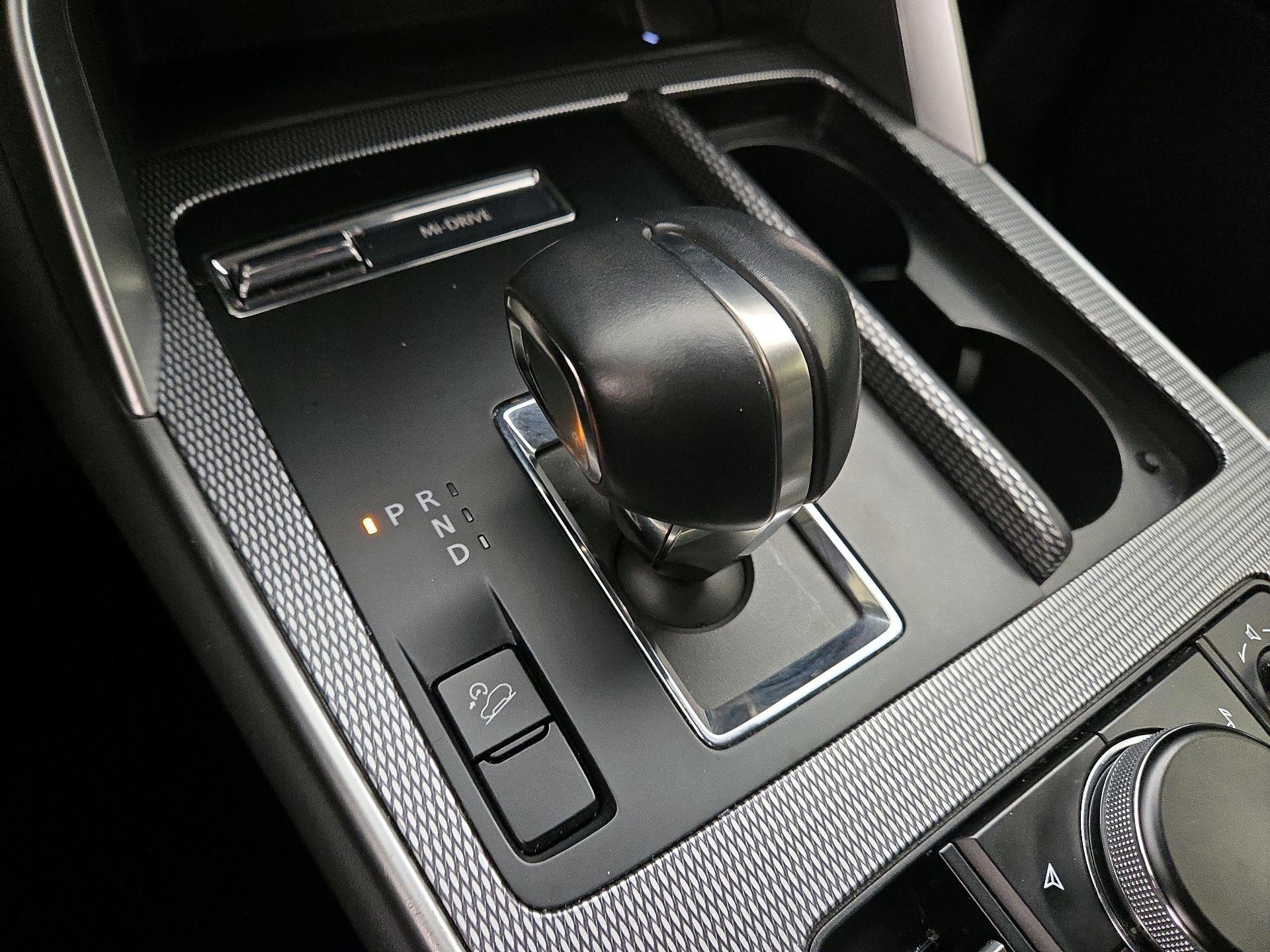 Thumbnail: 2025 Mazda CX-70 - 17