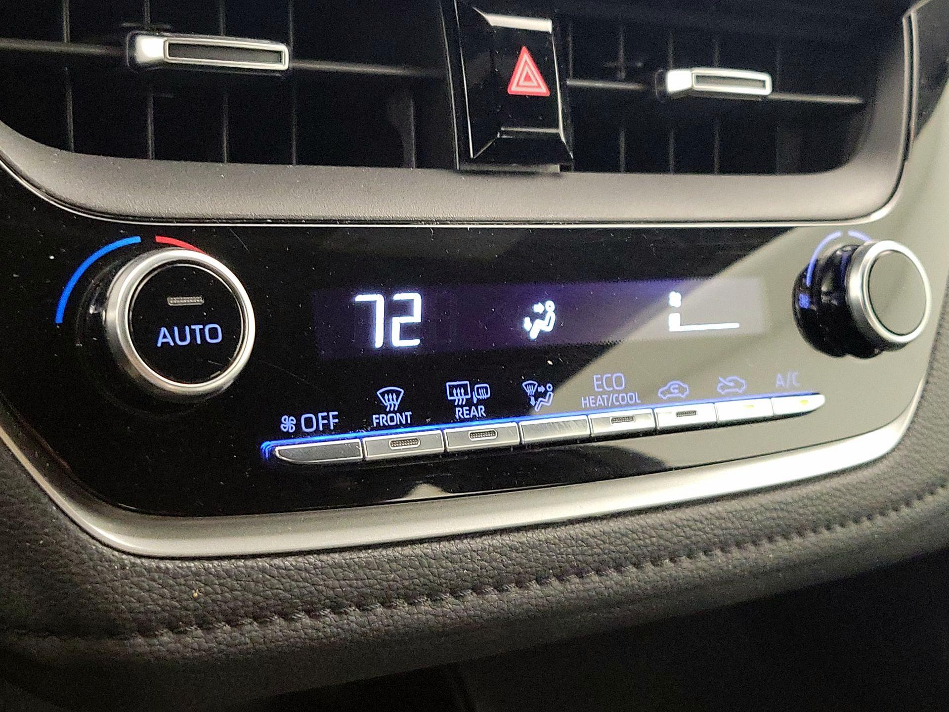 Thumbnail: 2021 Toyota Corolla - 16