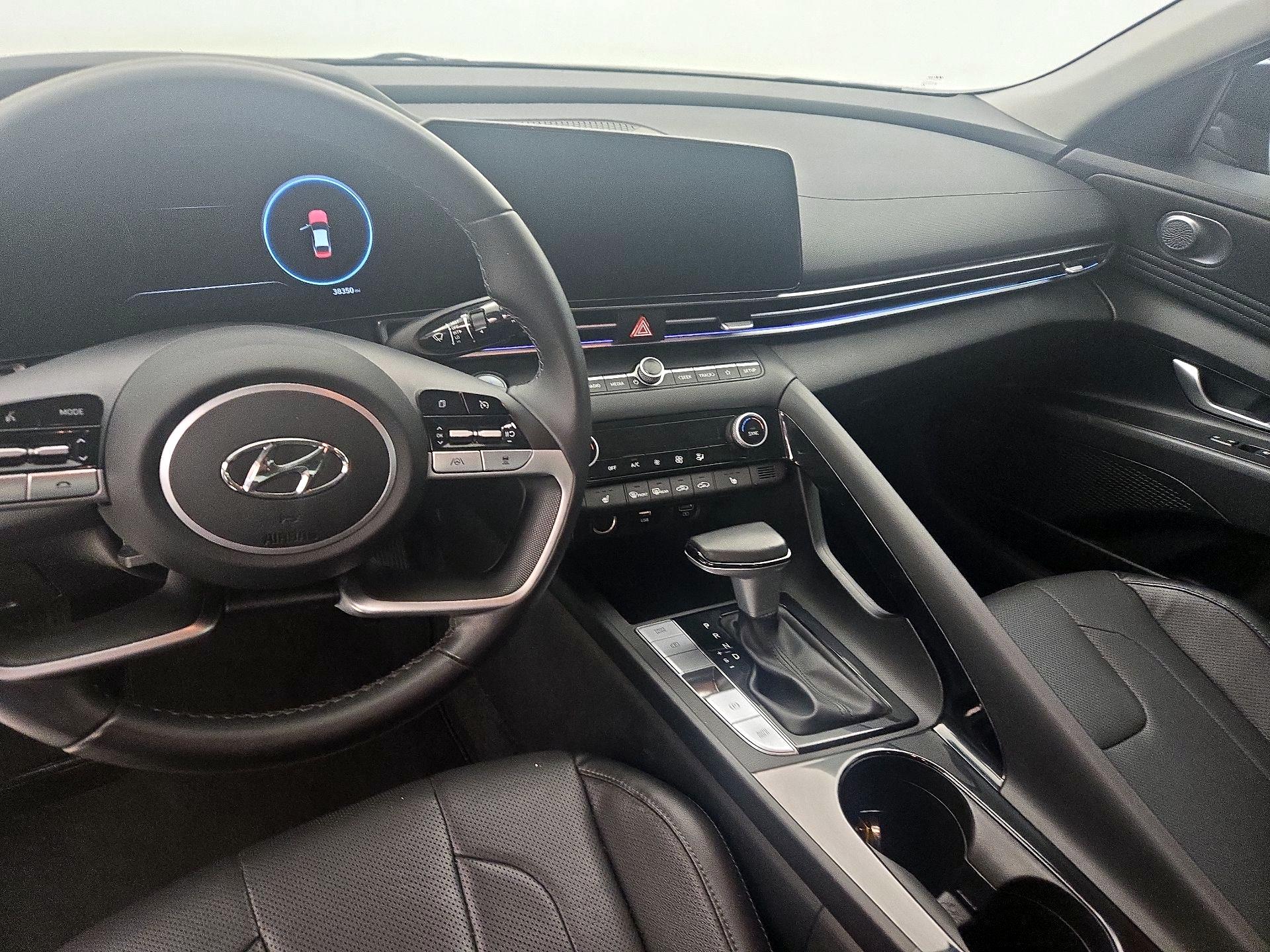 Thumbnail: 2023 Hyundai Elantra - 9