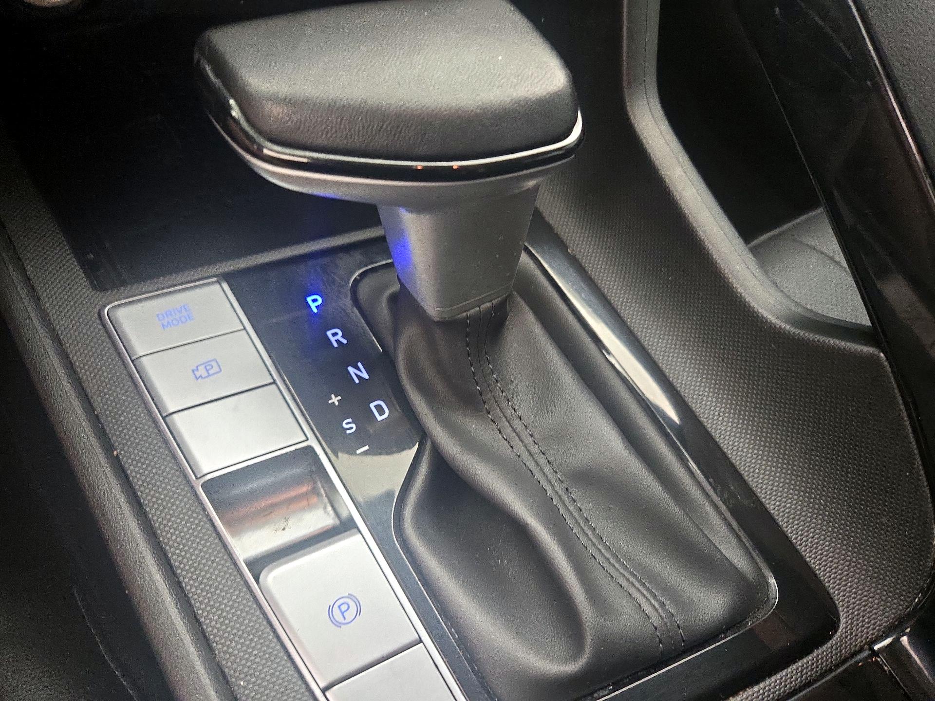 Thumbnail: 2023 Hyundai Elantra - 18