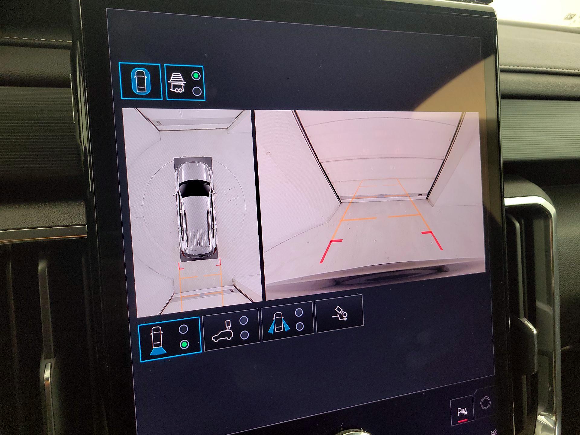 Thumbnail: 2025 GMC Acadia - 15