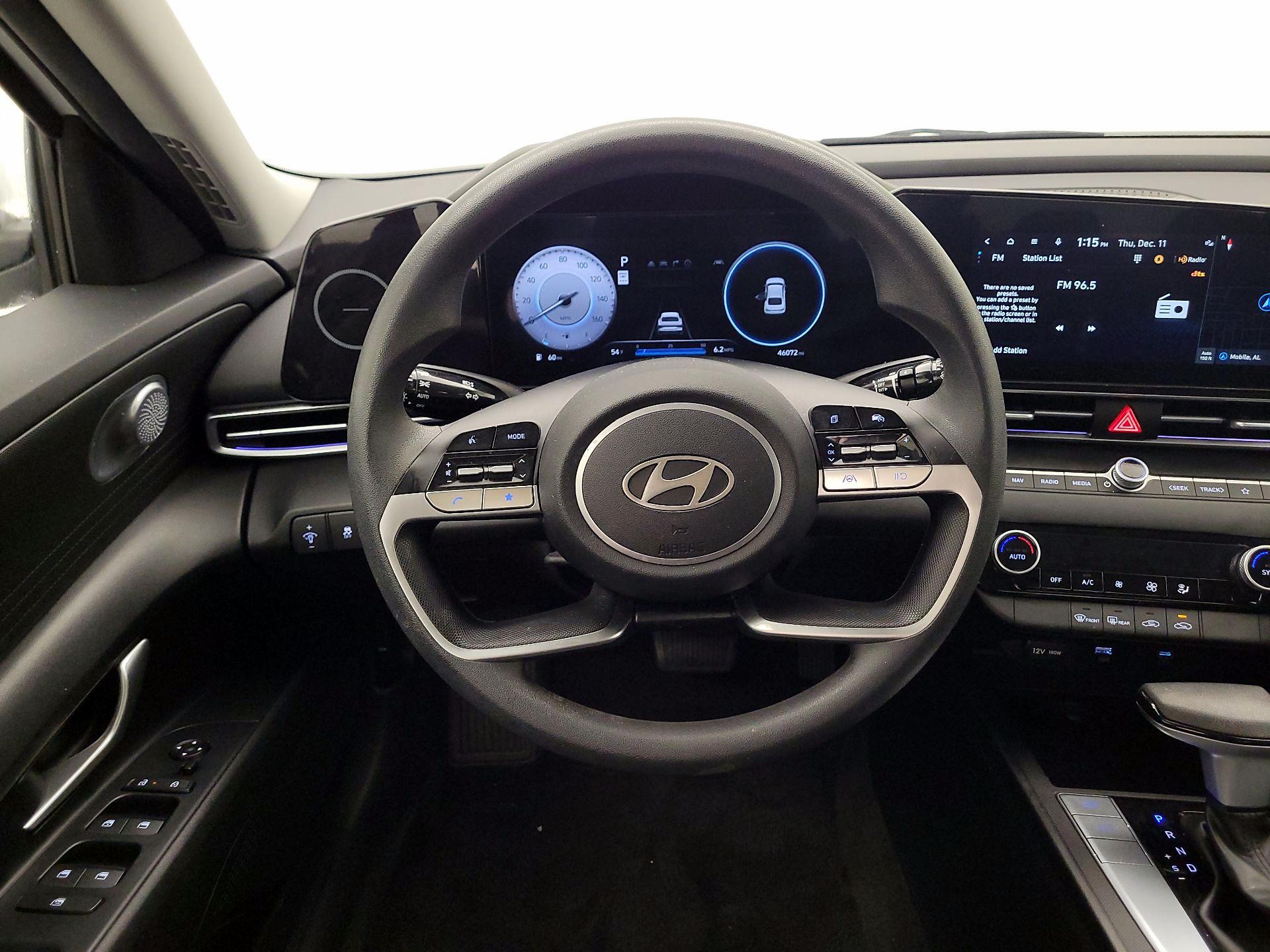 Thumbnail: 2024 Hyundai Elantra - 10