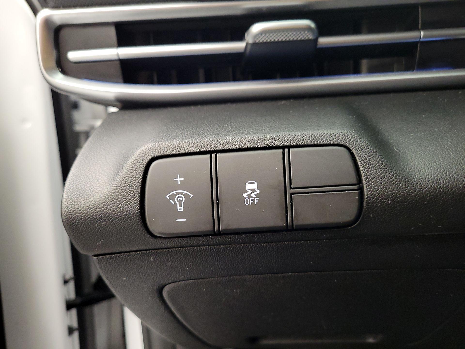 Thumbnail: 2024 Hyundai Elantra - 13