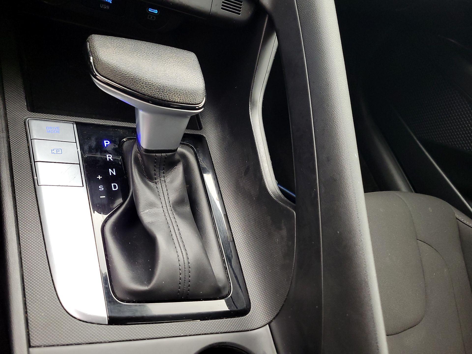 Thumbnail: 2024 Hyundai Elantra - 18