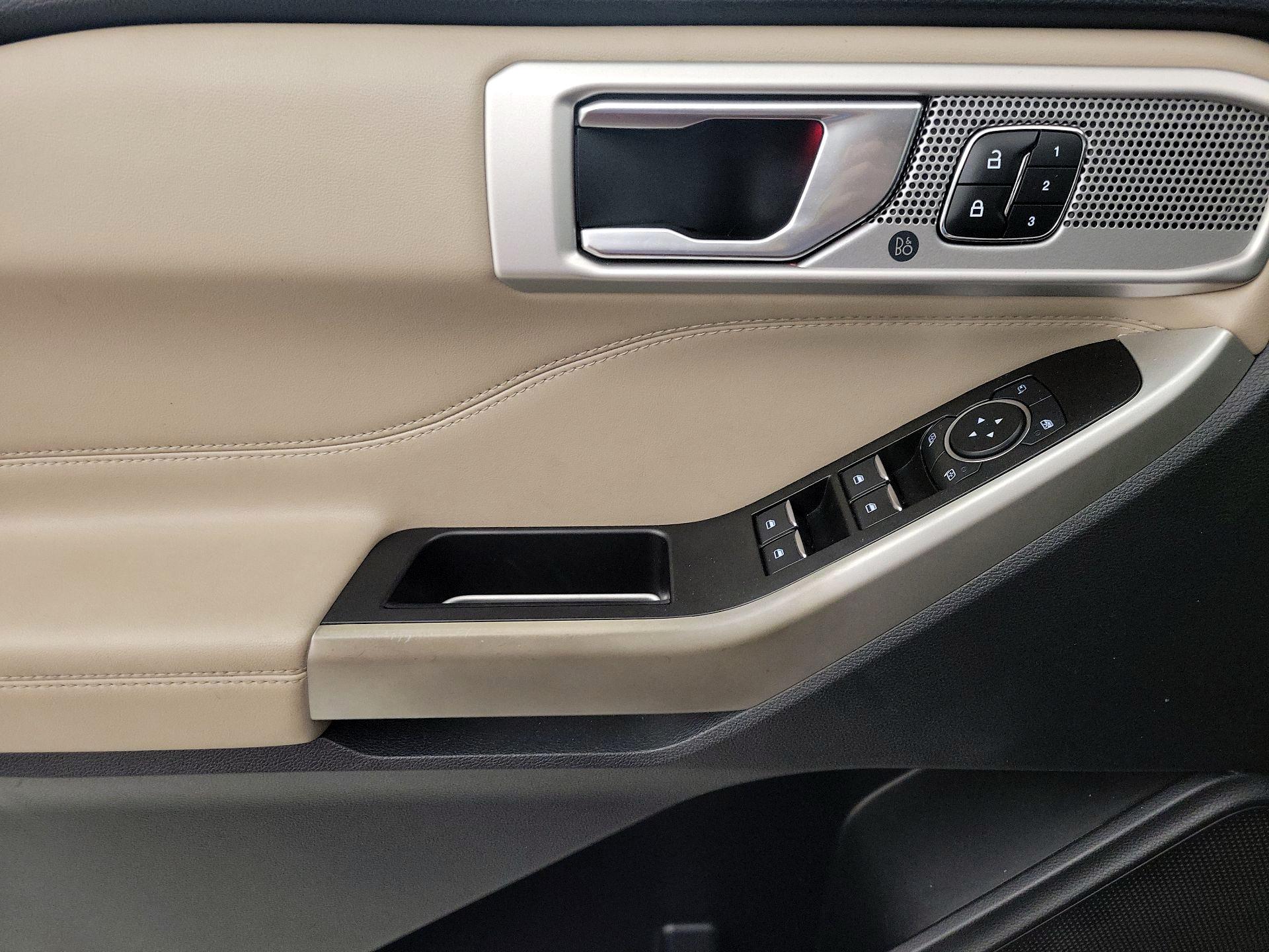 Thumbnail: 2021 Ford Explorer - 12