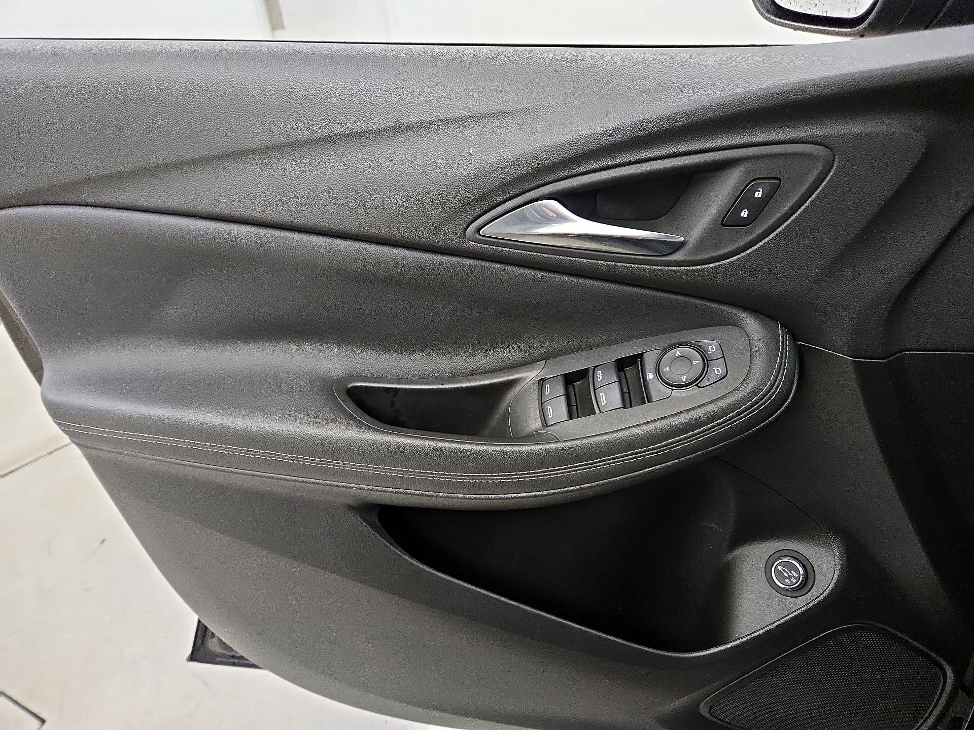 Thumbnail: 2023 Buick Encore GX - 12