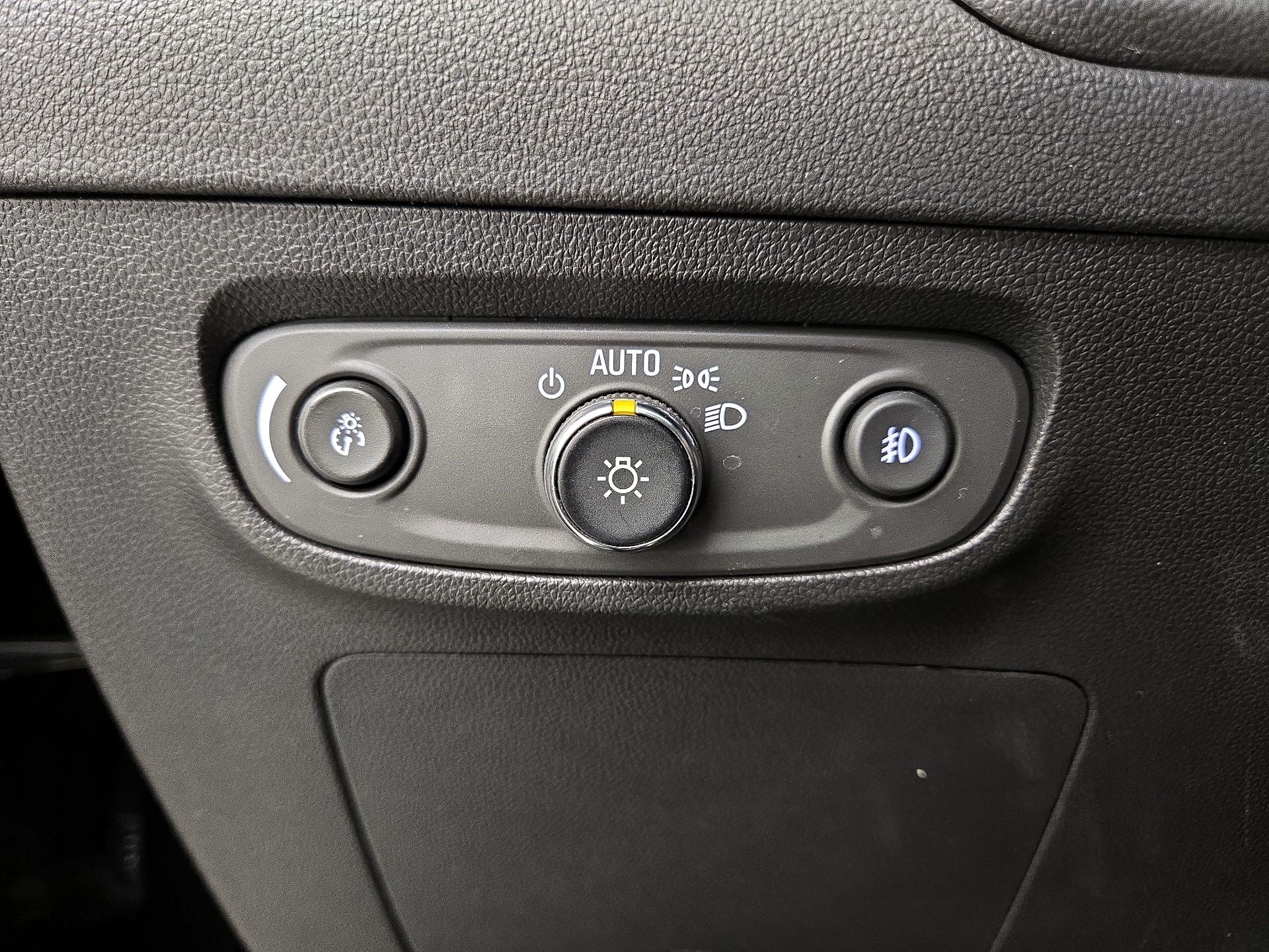 Thumbnail: 2023 Buick Encore GX - 13