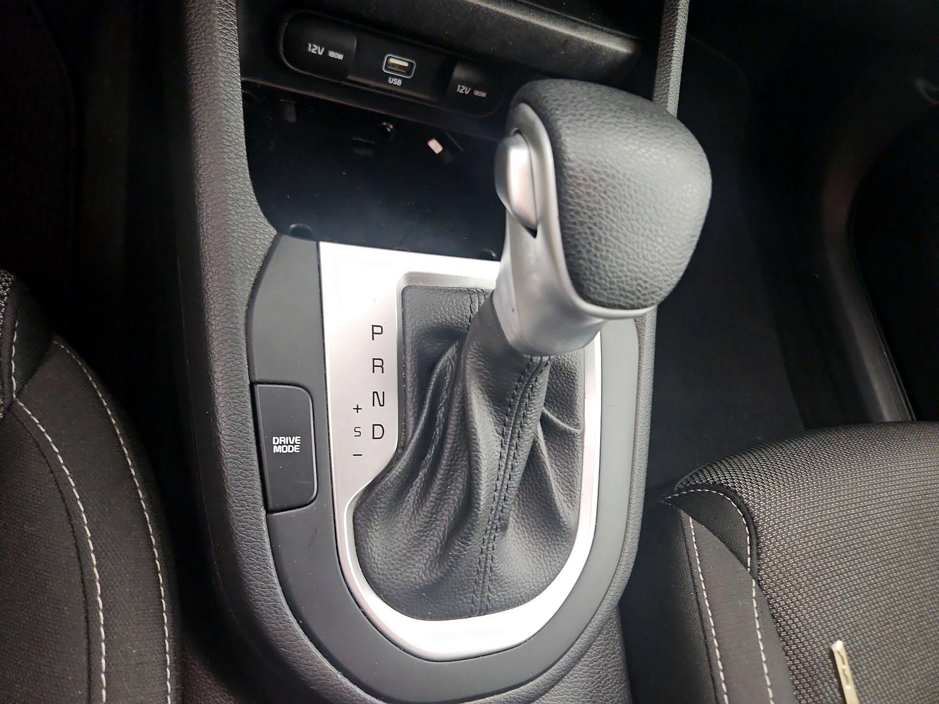 Thumbnail: 2023 Kia Forte - 17