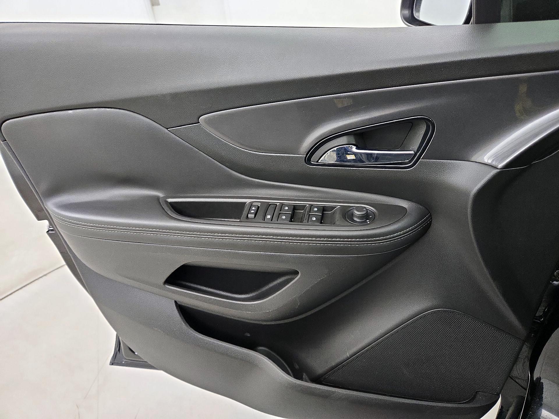 Thumbnail: 2022 Buick Encore - 12