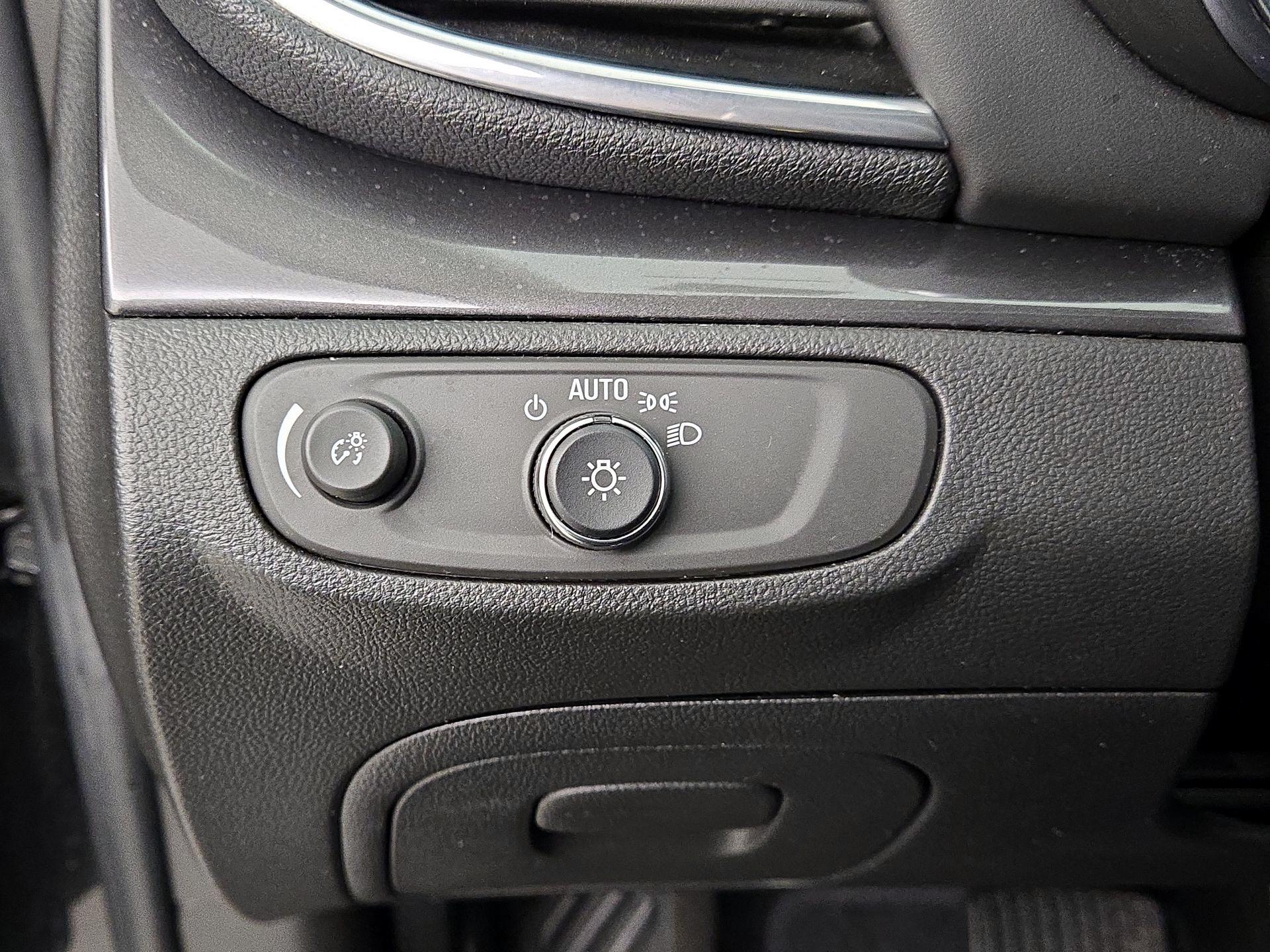 Thumbnail: 2022 Buick Encore - 13