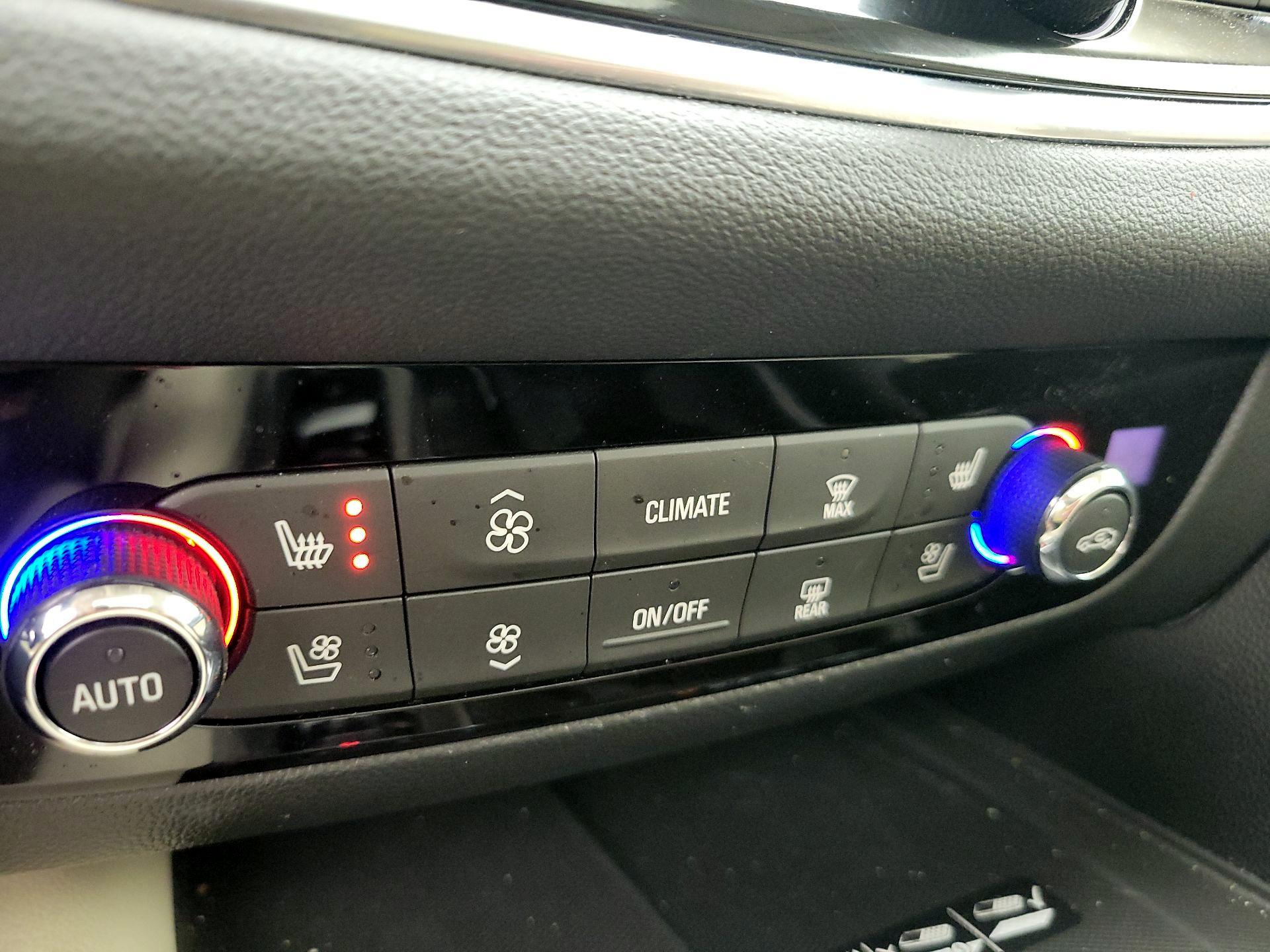 Thumbnail: 2022 Buick Enclave - 17