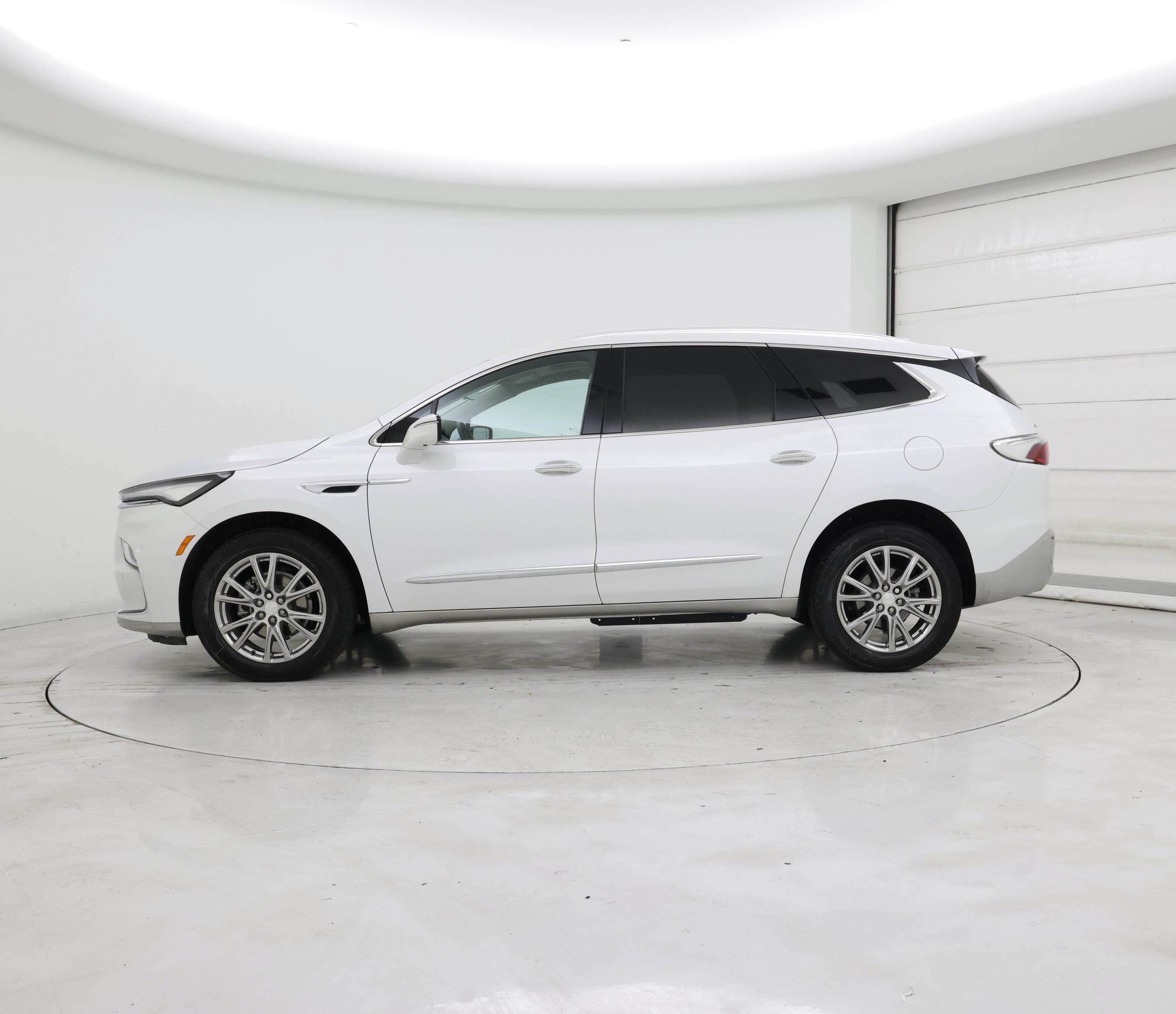 Thumbnail: 2022 Buick Enclave - 3