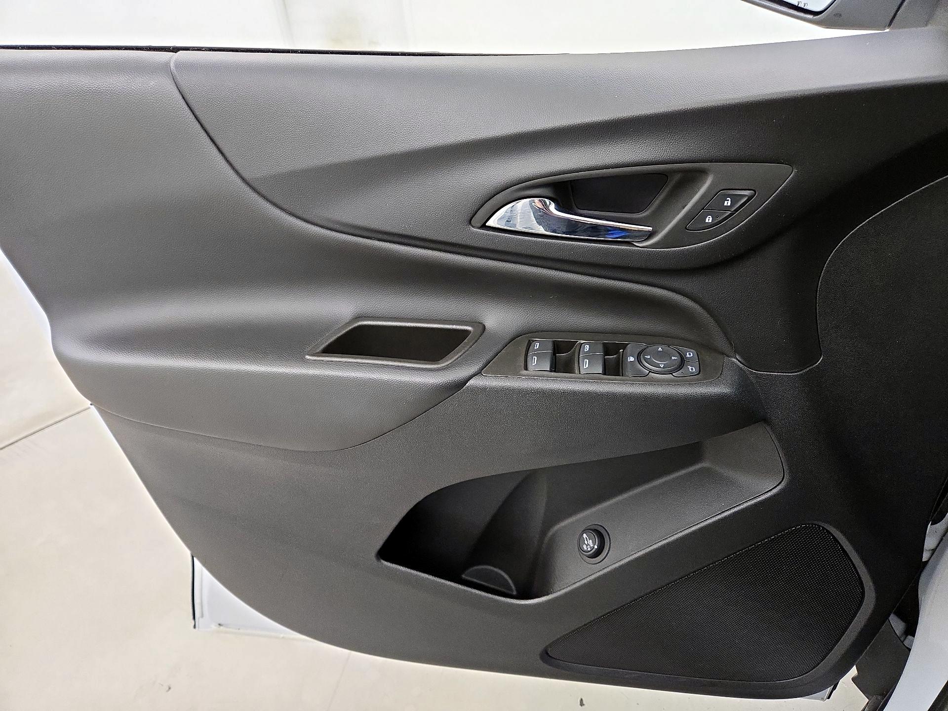 Thumbnail: 2023 Chevrolet Equinox - 12