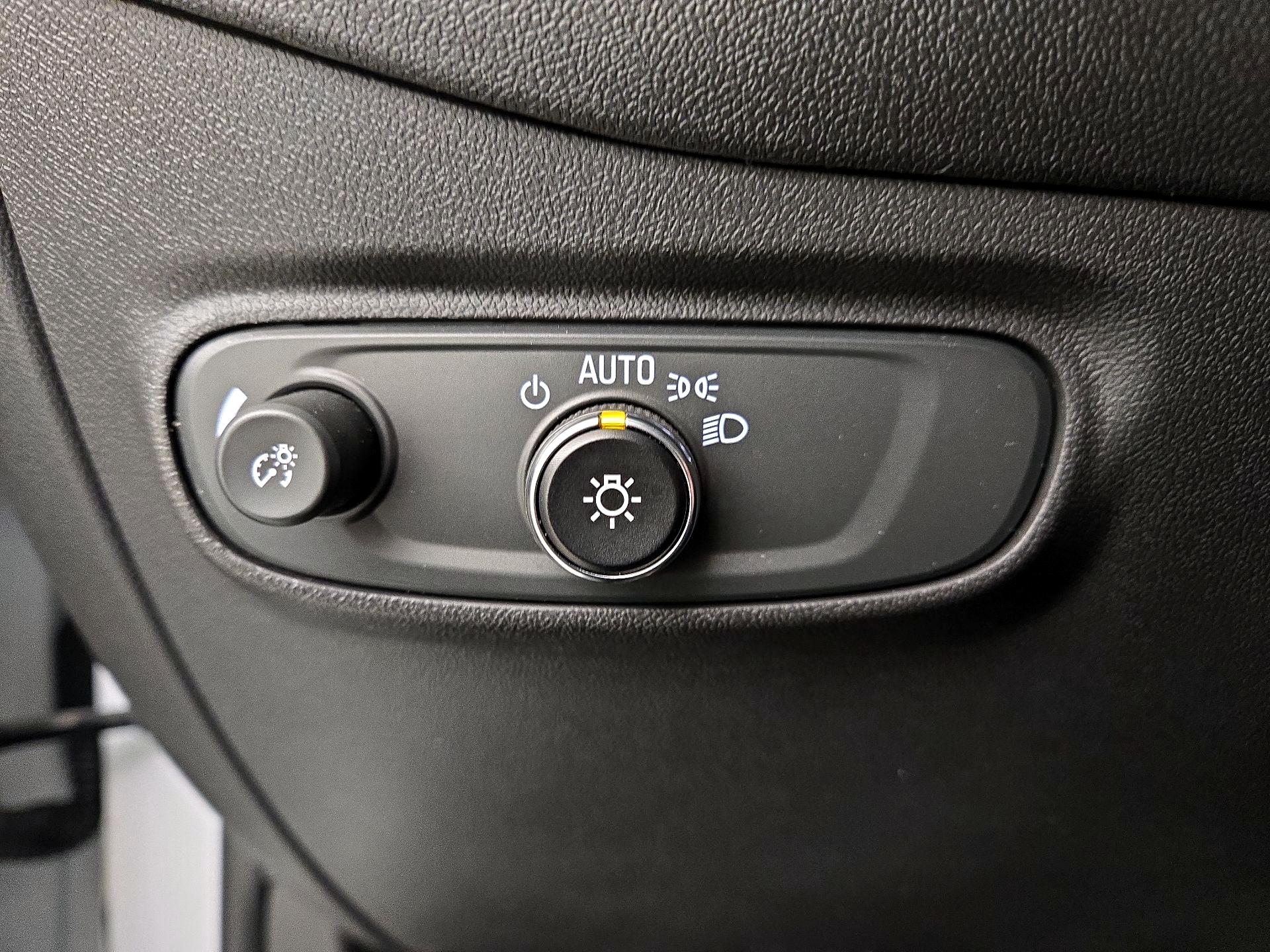 Thumbnail: 2023 Chevrolet Equinox - 13