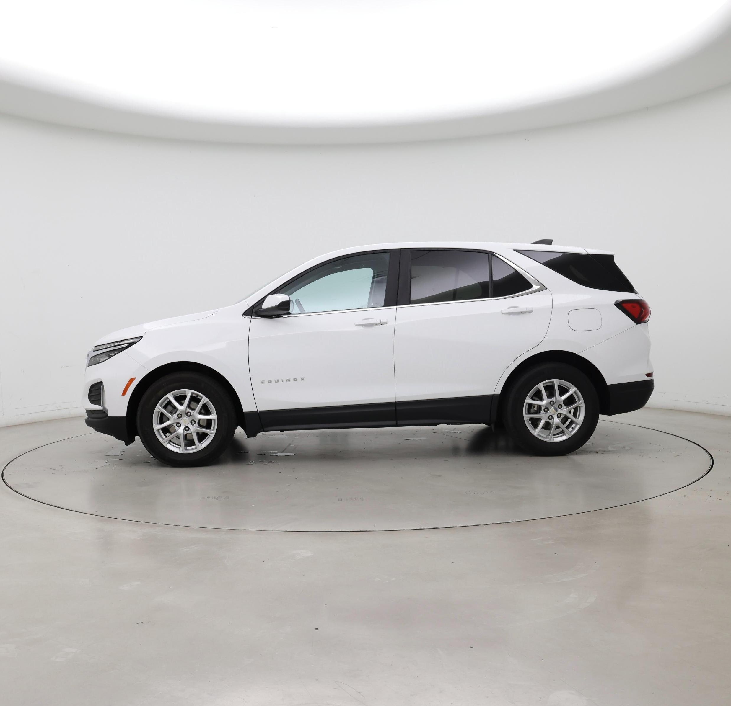 Thumbnail: 2023 Chevrolet Equinox - 3