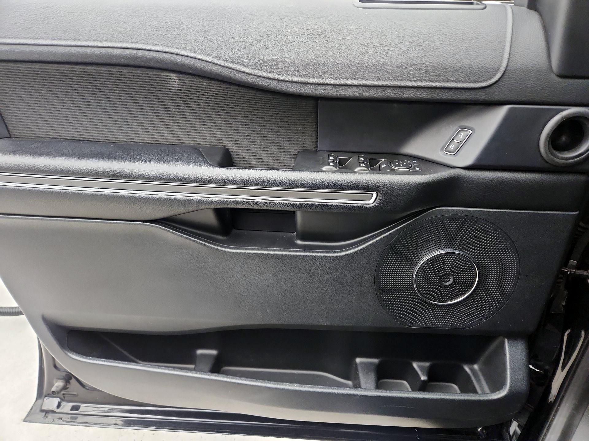 Thumbnail: 2020 Ford Expedition - 12