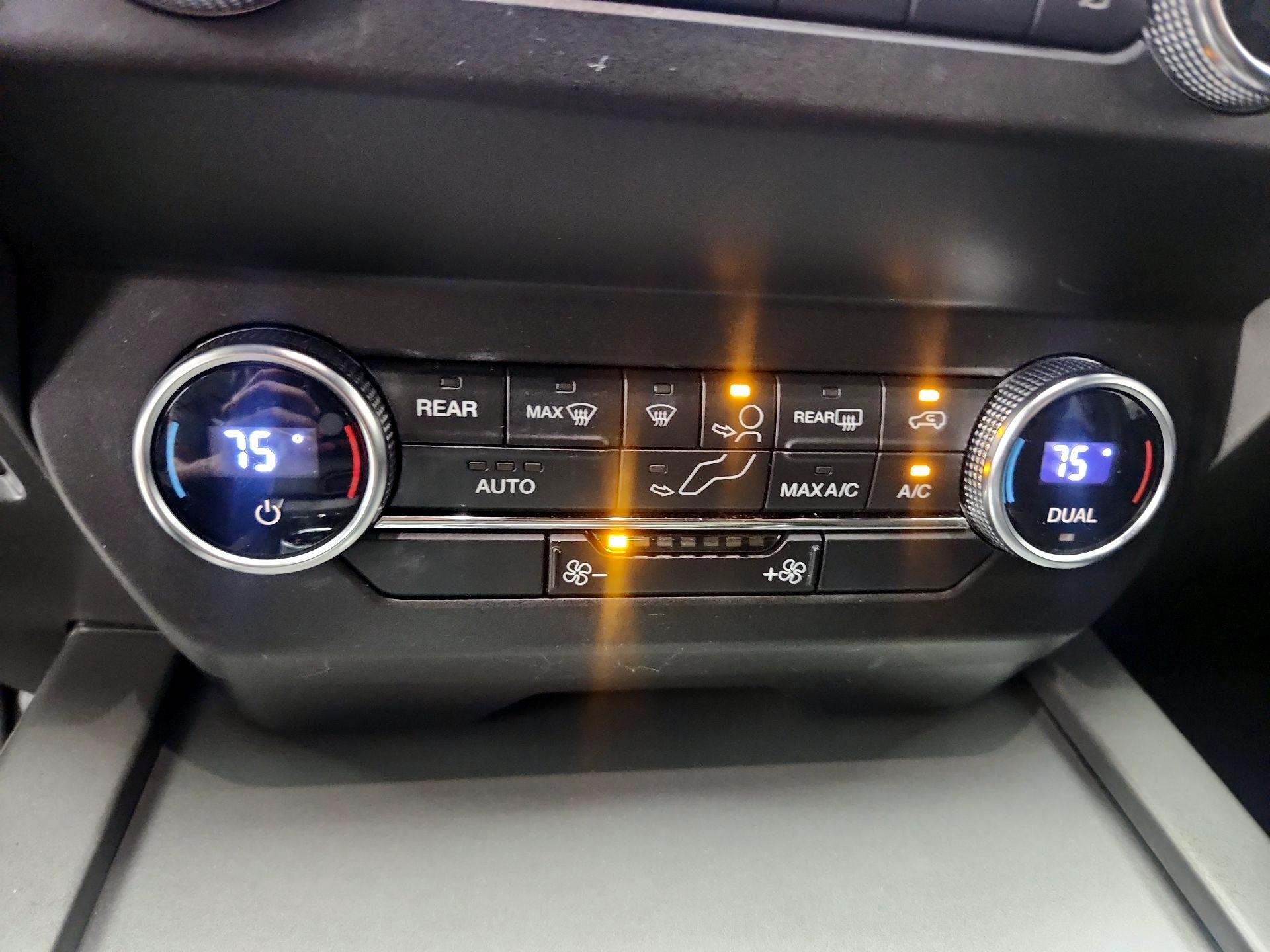 Thumbnail: 2020 Ford Expedition - 16