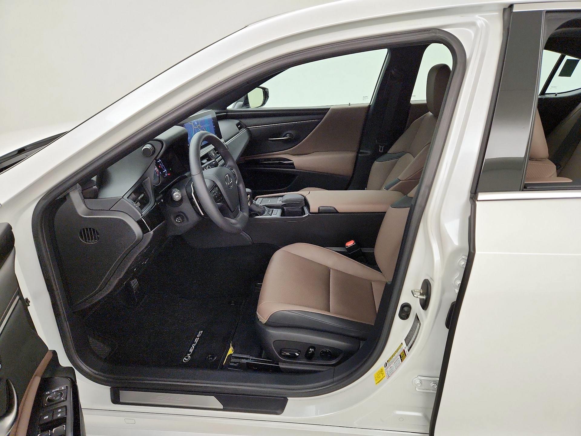 Thumbnail: 2022 Lexus ES - 11