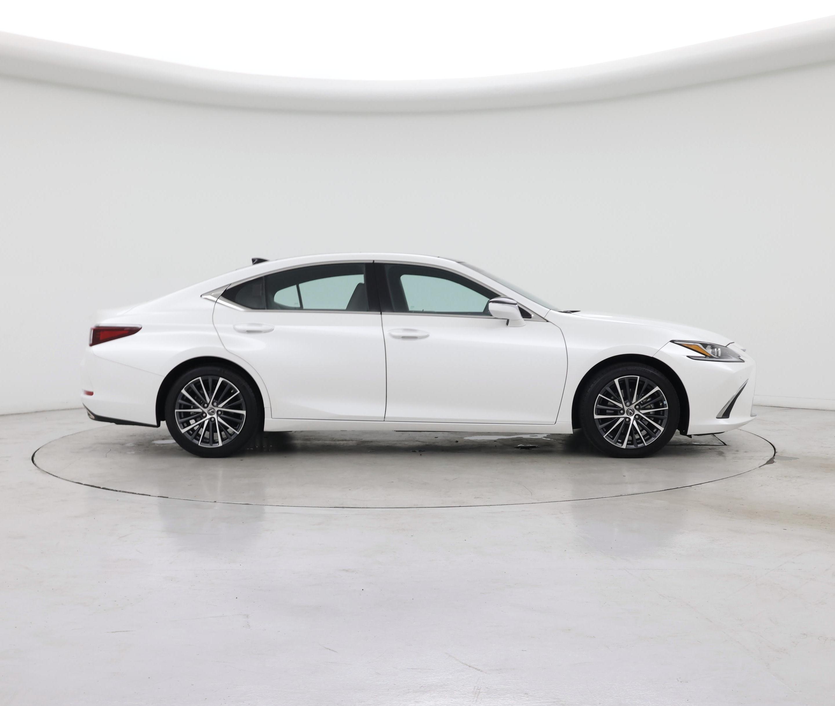 Thumbnail: 2022 Lexus ES - 7