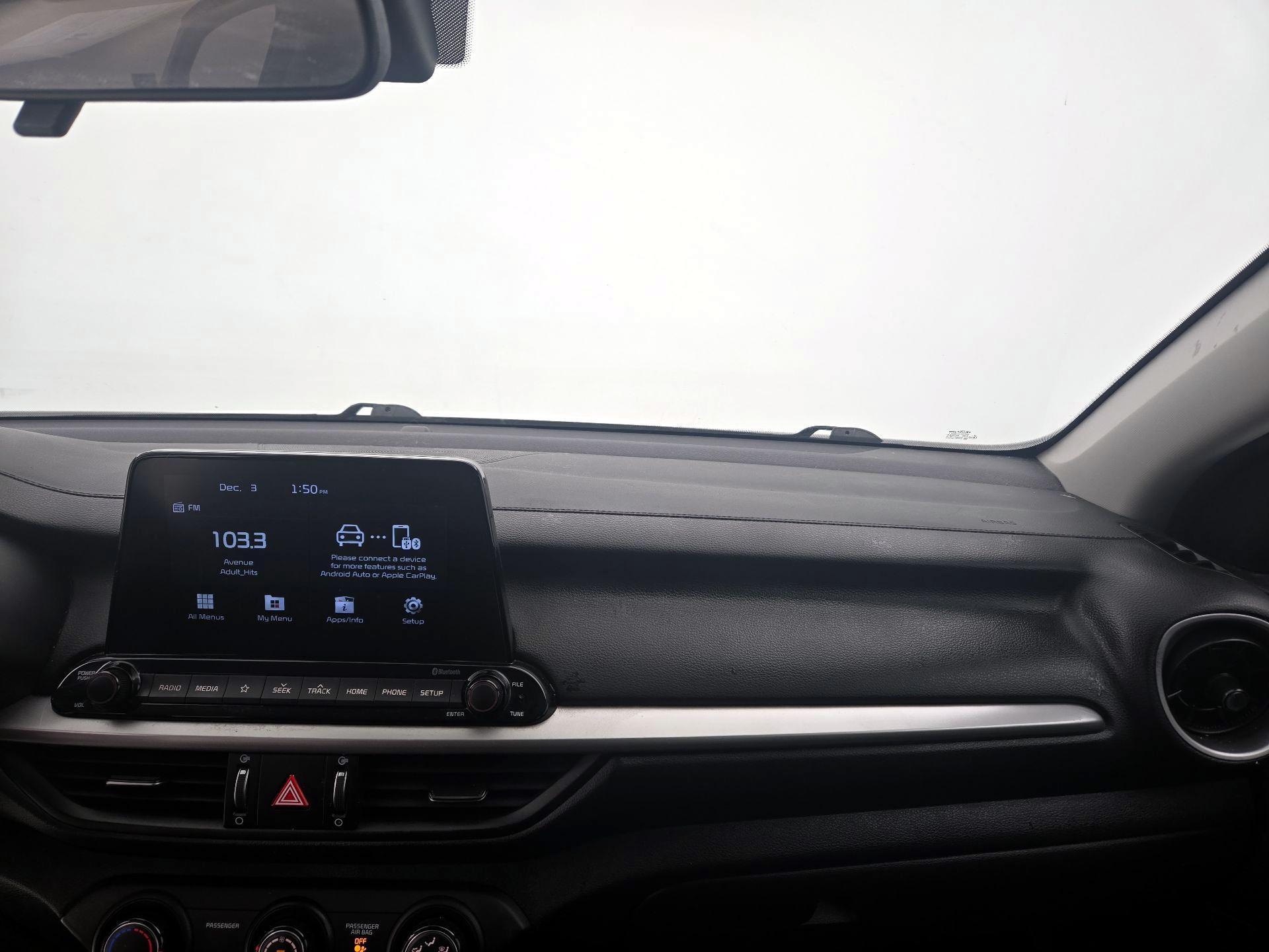 Thumbnail: 2021 Kia Forte - 9