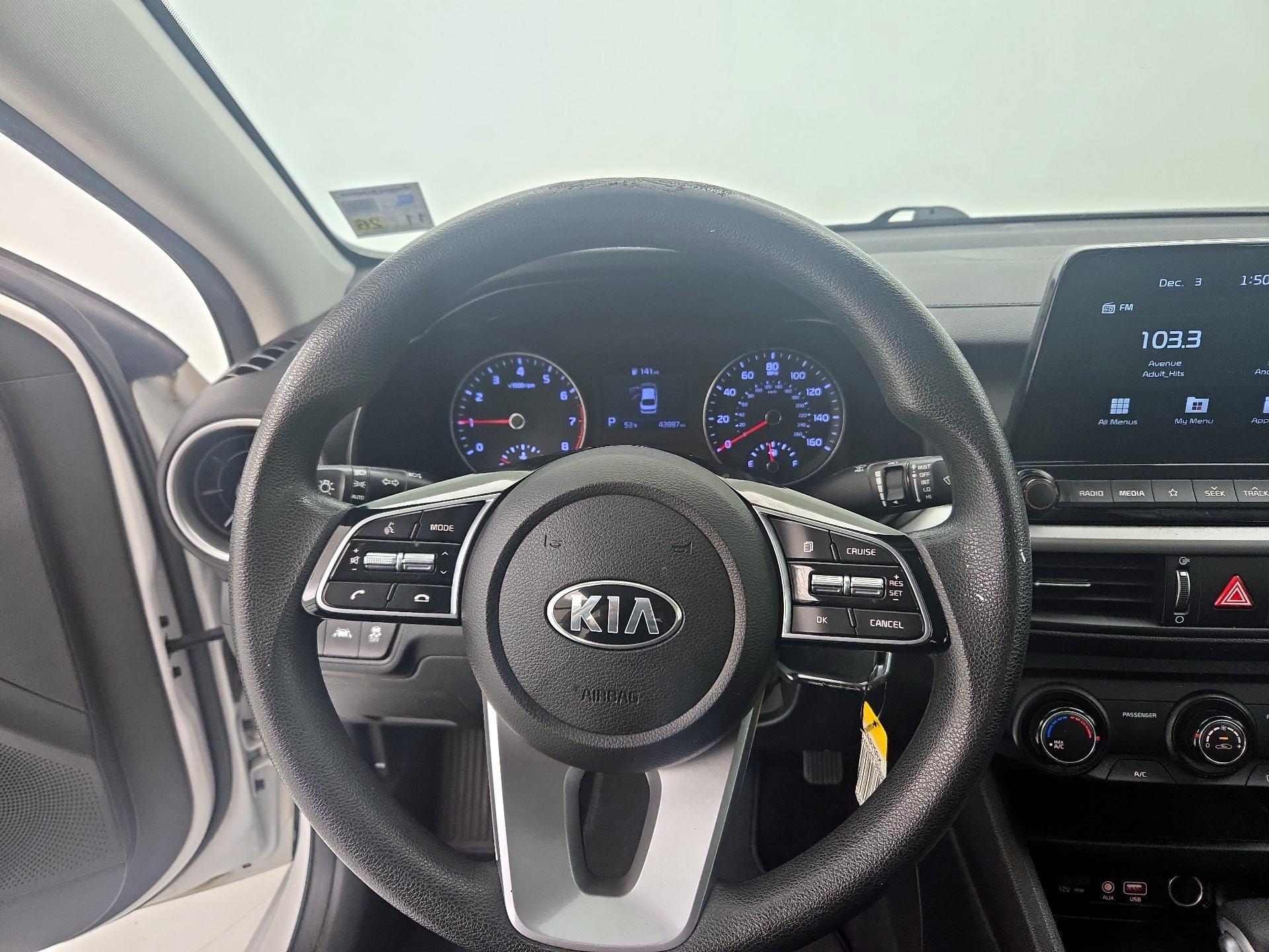 Thumbnail: 2021 Kia Forte - 10