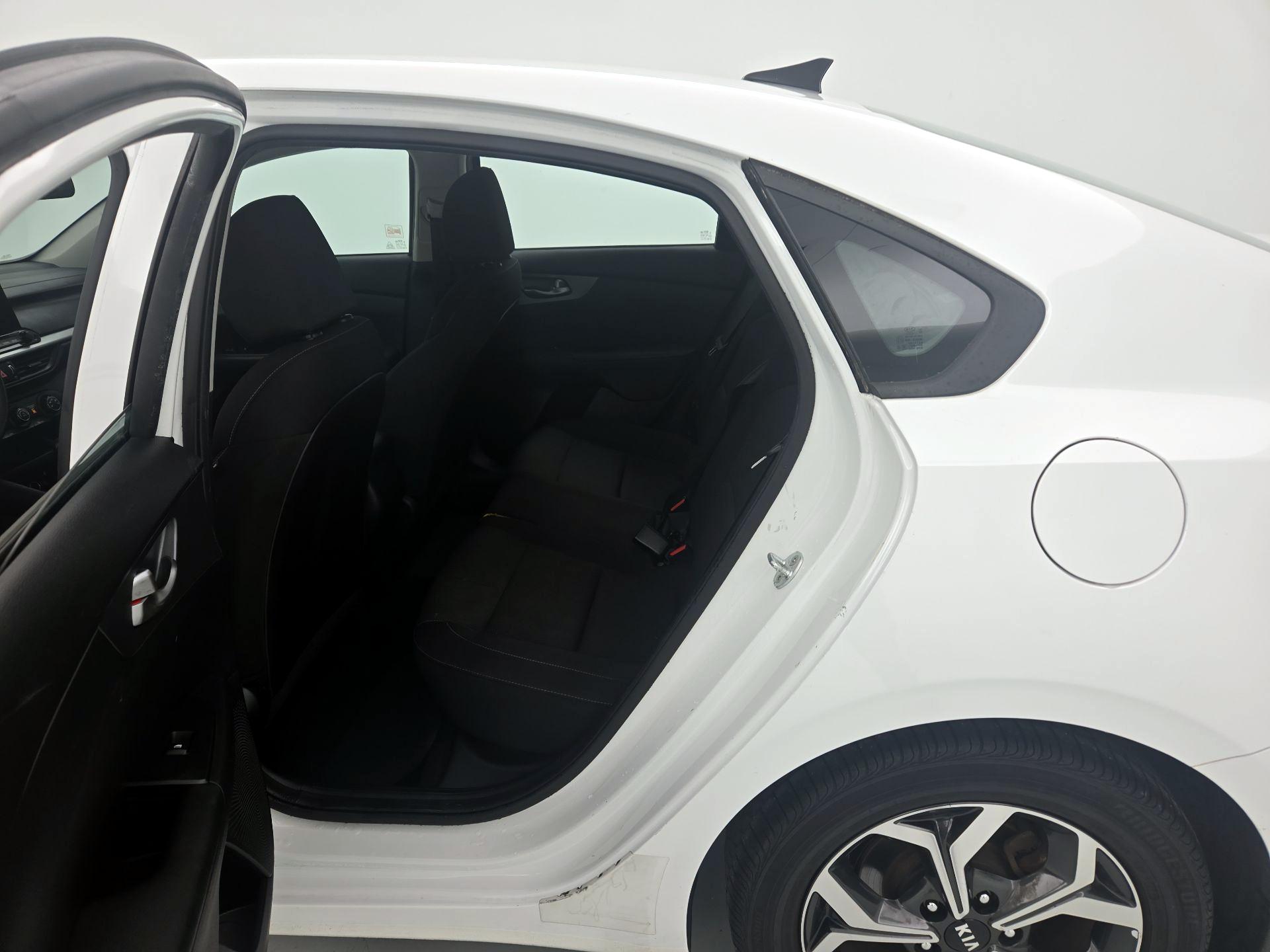 Thumbnail: 2021 Kia Forte - 19