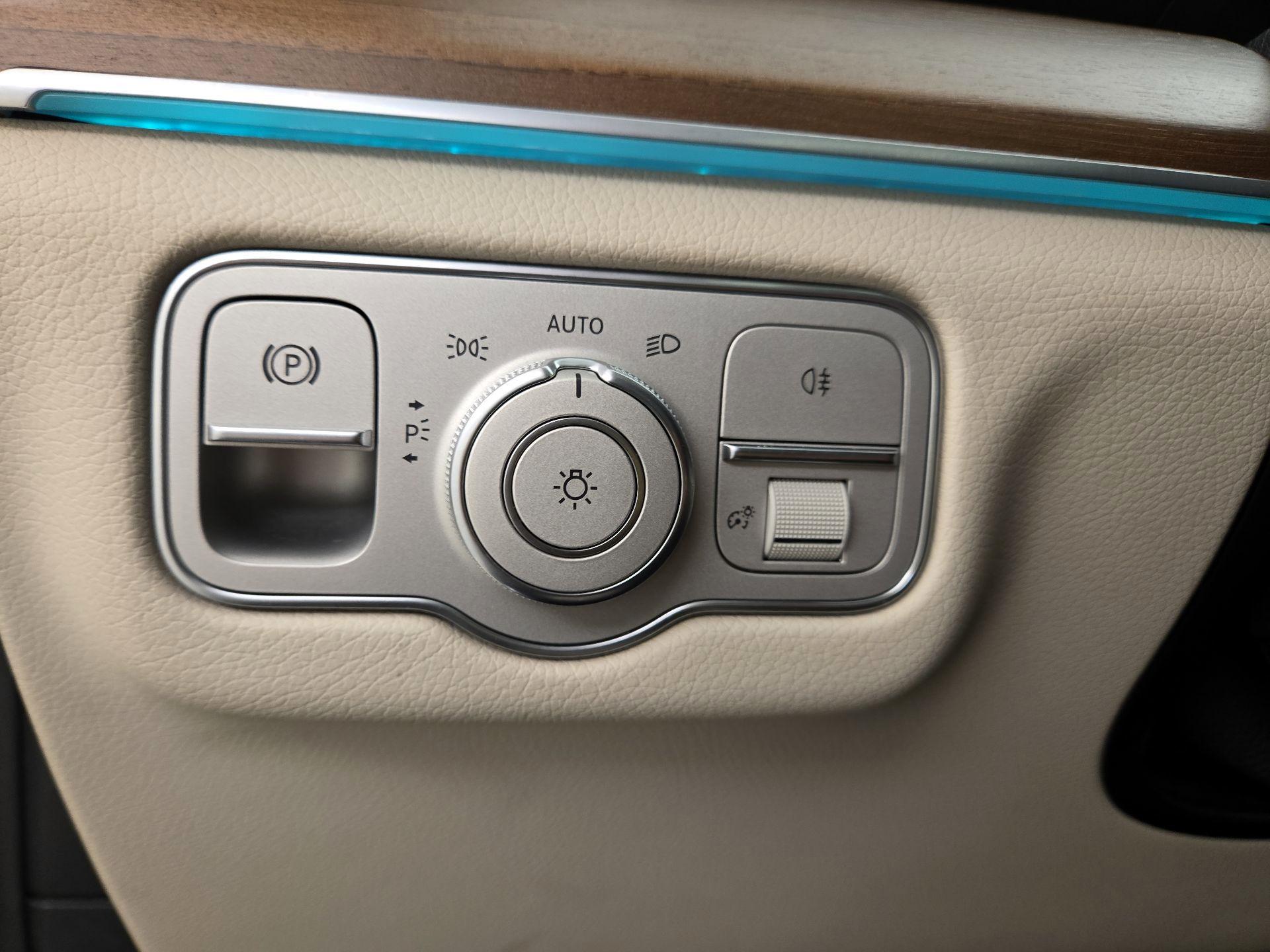 Thumbnail: 2021 Mercedes-Benz GLE - 13