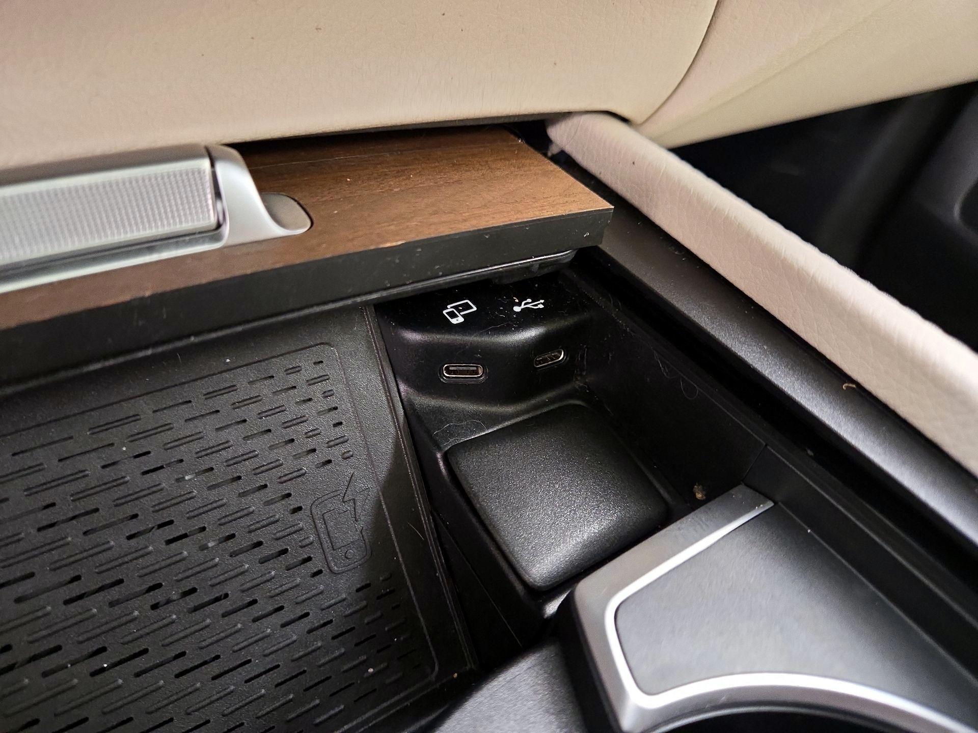 Thumbnail: 2021 Mercedes-Benz GLE - 19