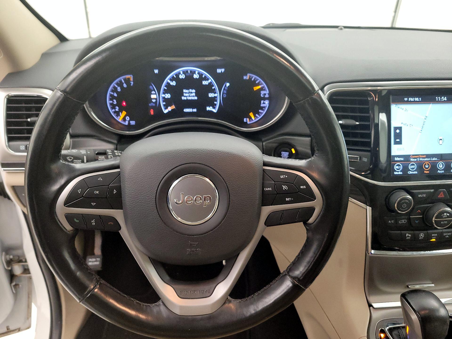 Thumbnail: 2022 Jeep Grand Cherokee - 10