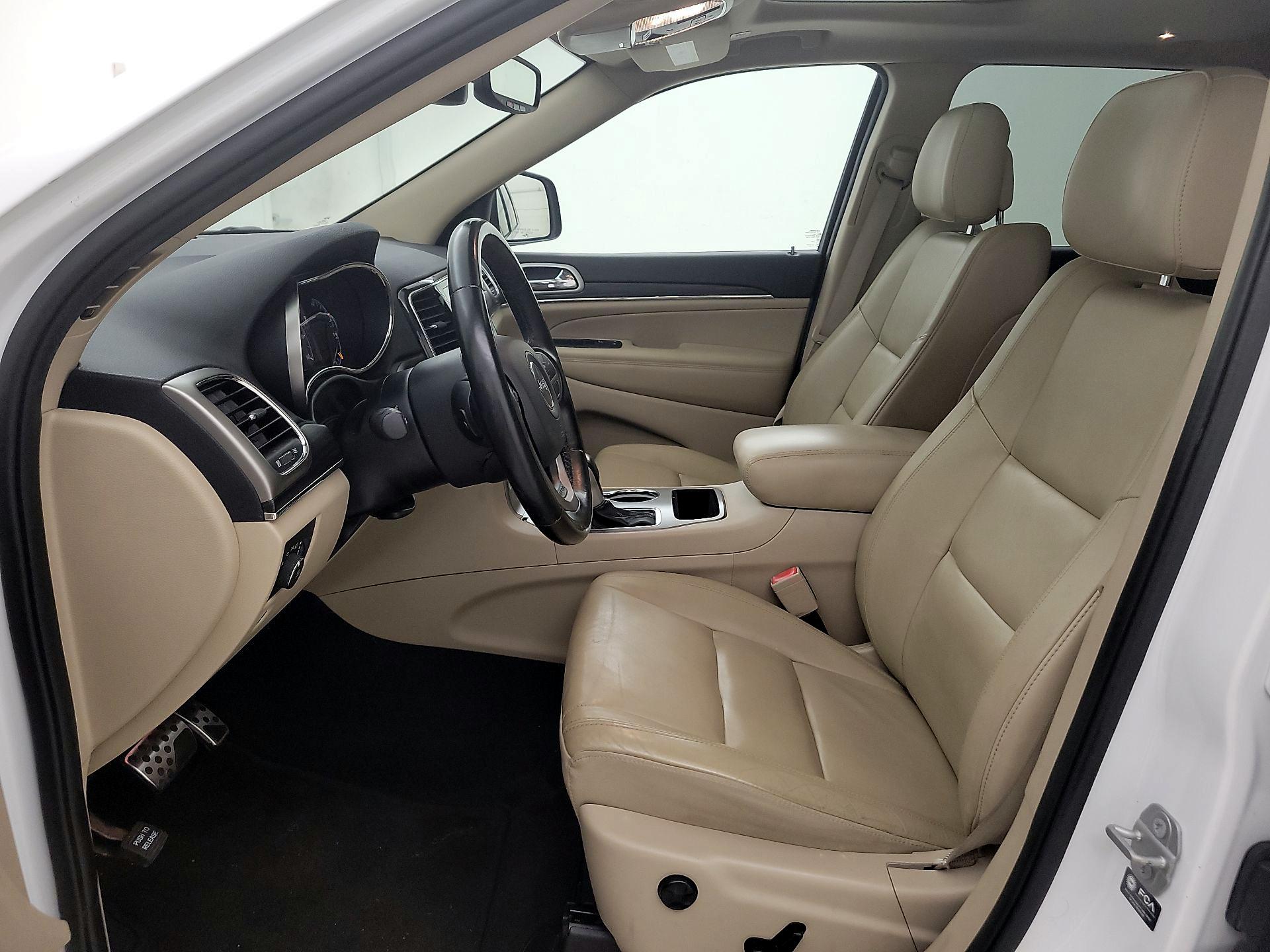 Thumbnail: 2022 Jeep Grand Cherokee - 11