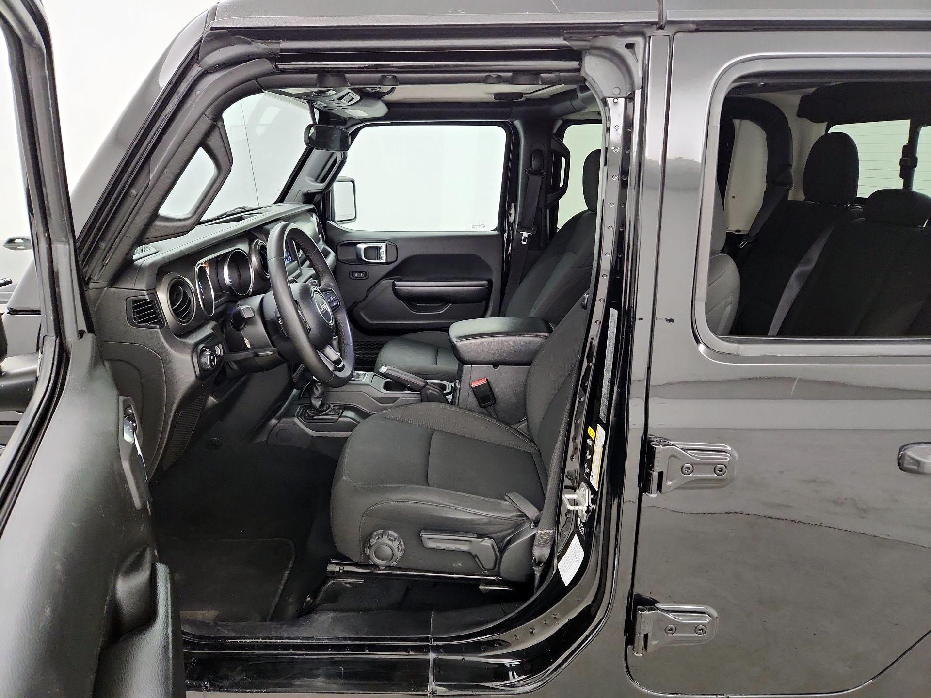 Thumbnail: 2023 Jeep Gladiator - 11