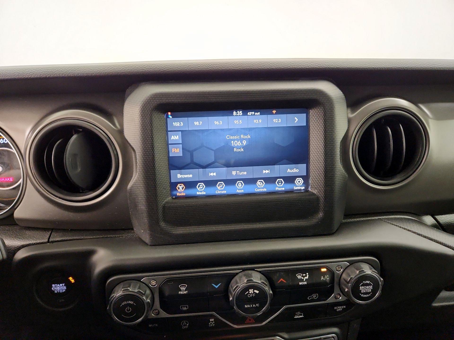 Thumbnail: 2023 Jeep Gladiator - 15