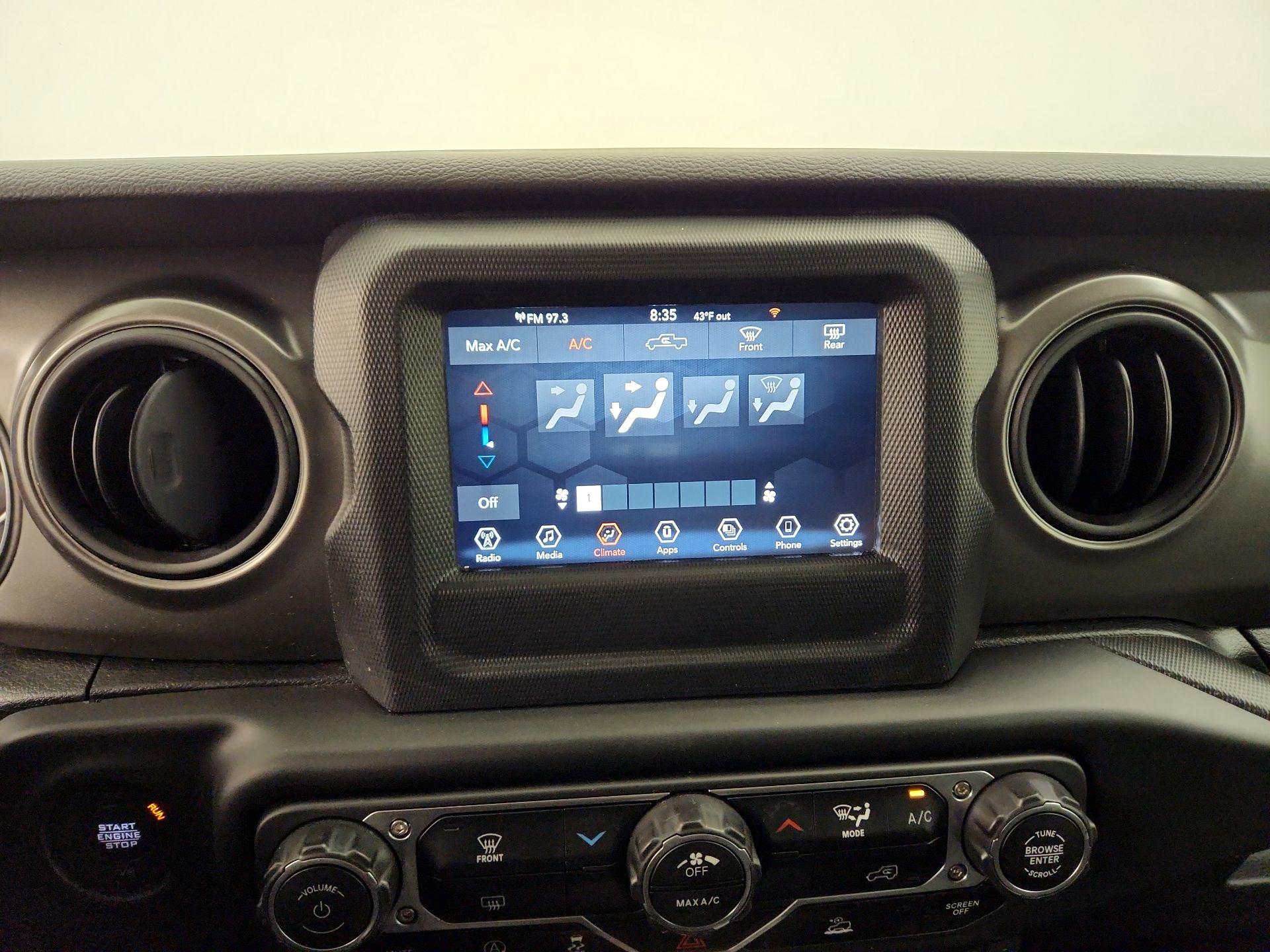 Thumbnail: 2023 Jeep Gladiator - 16