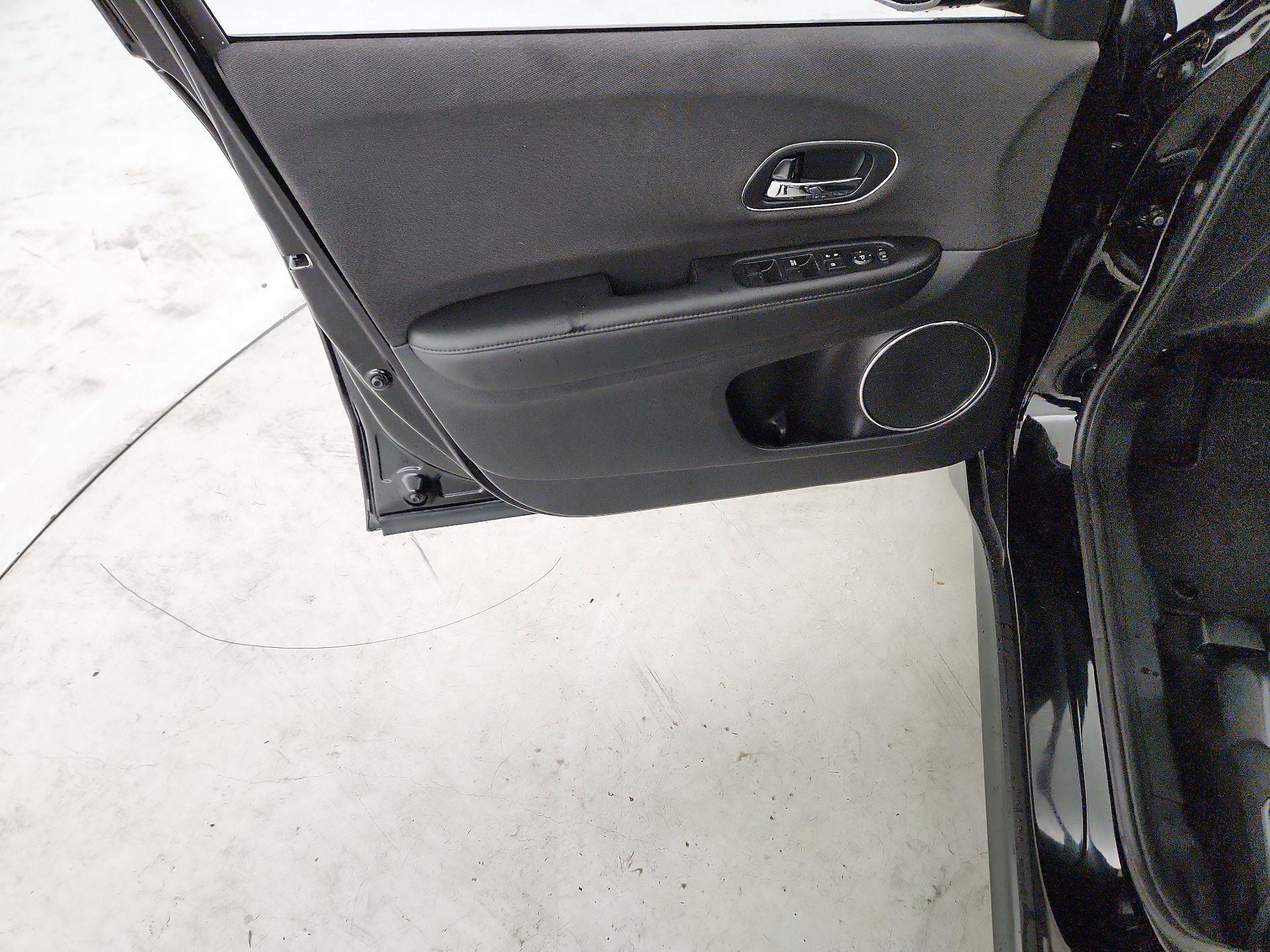 Thumbnail: 2022 Honda HR-V - 12