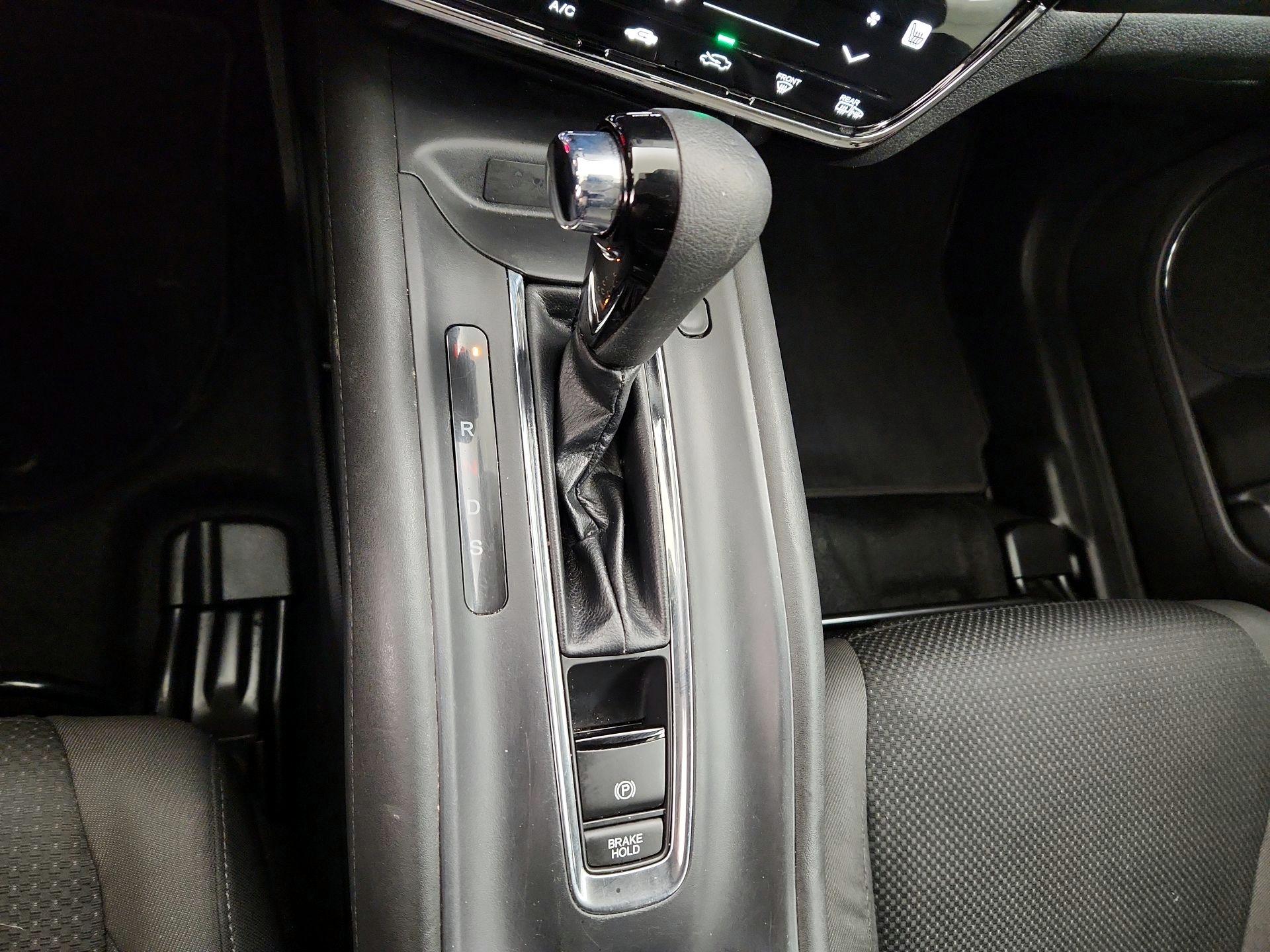 Thumbnail: 2022 Honda HR-V - 17