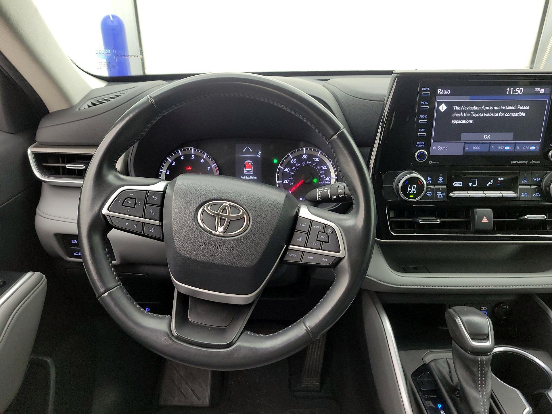 Thumbnail: 2022 Toyota Highlander - 10