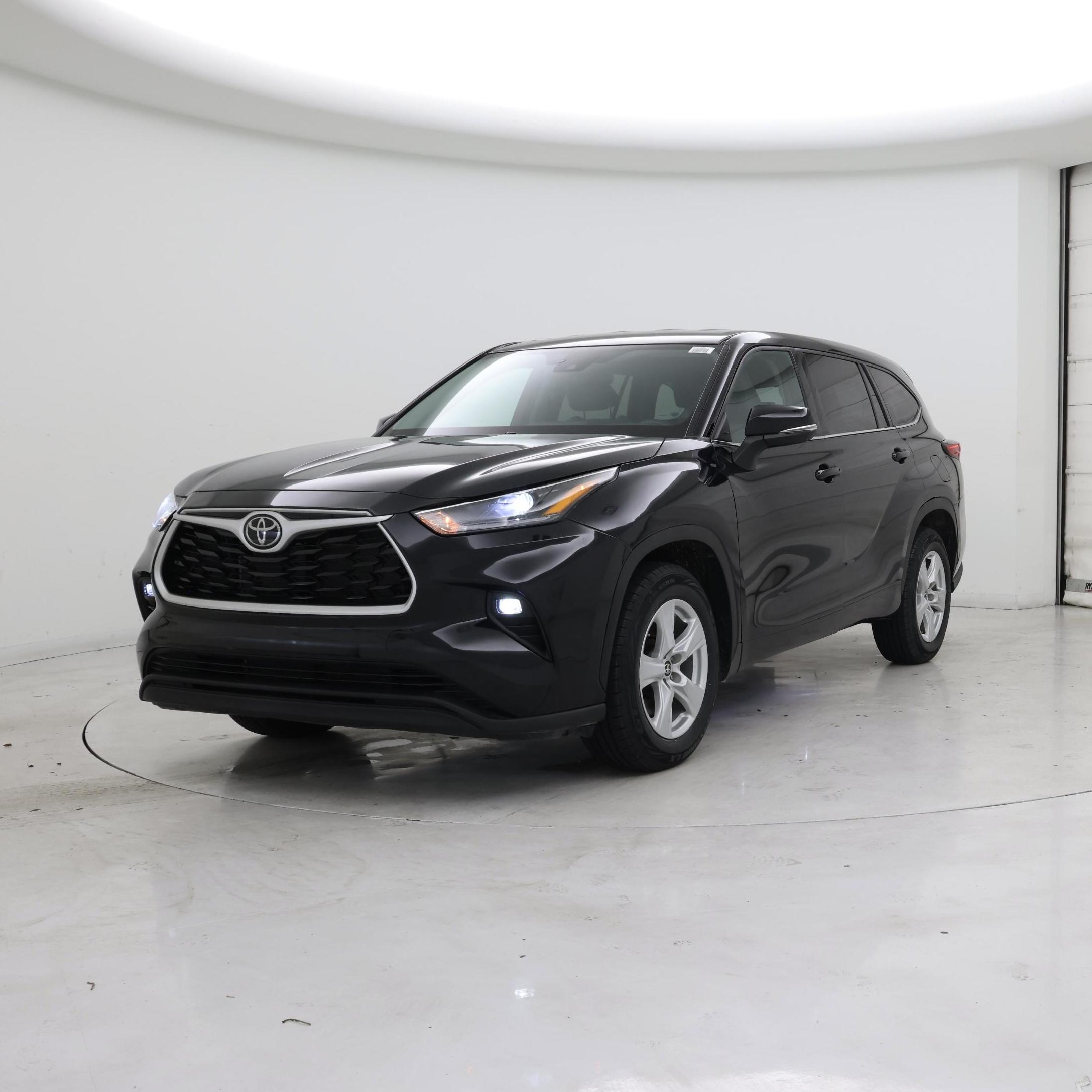 Thumbnail: 2022 Toyota Highlander - 4