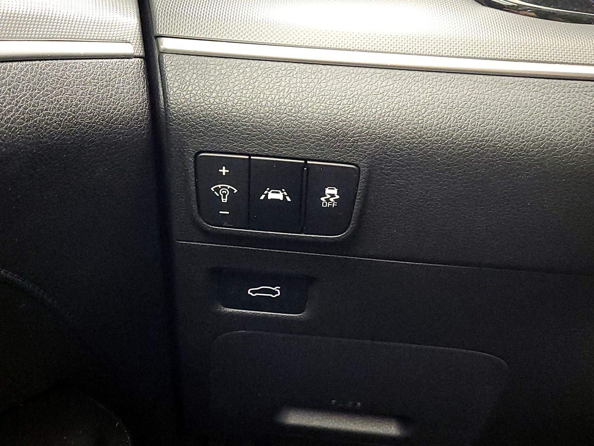 Thumbnail: 2022 Kia K5 - 13