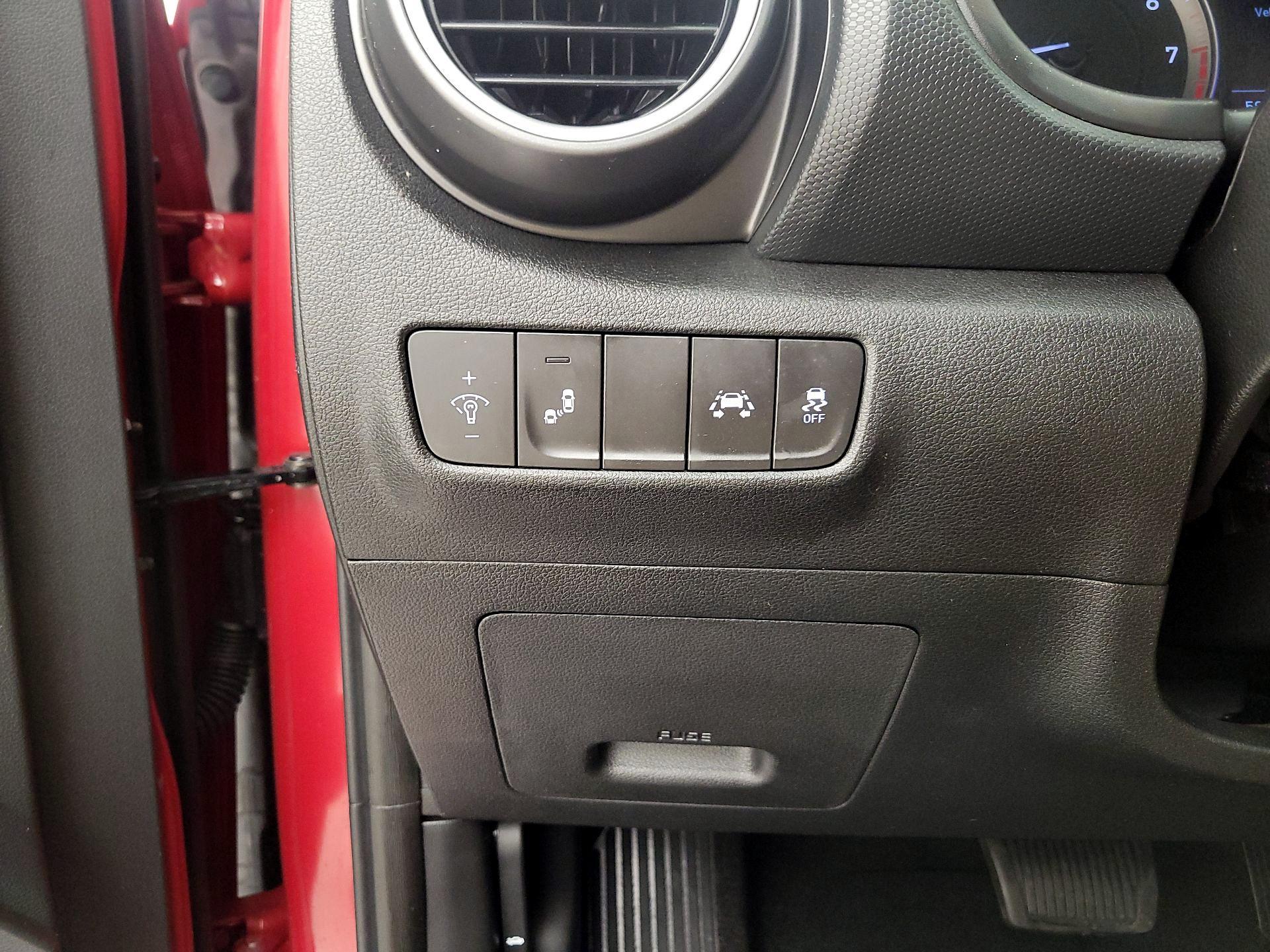 Thumbnail: 2020 Hyundai Kona - 13