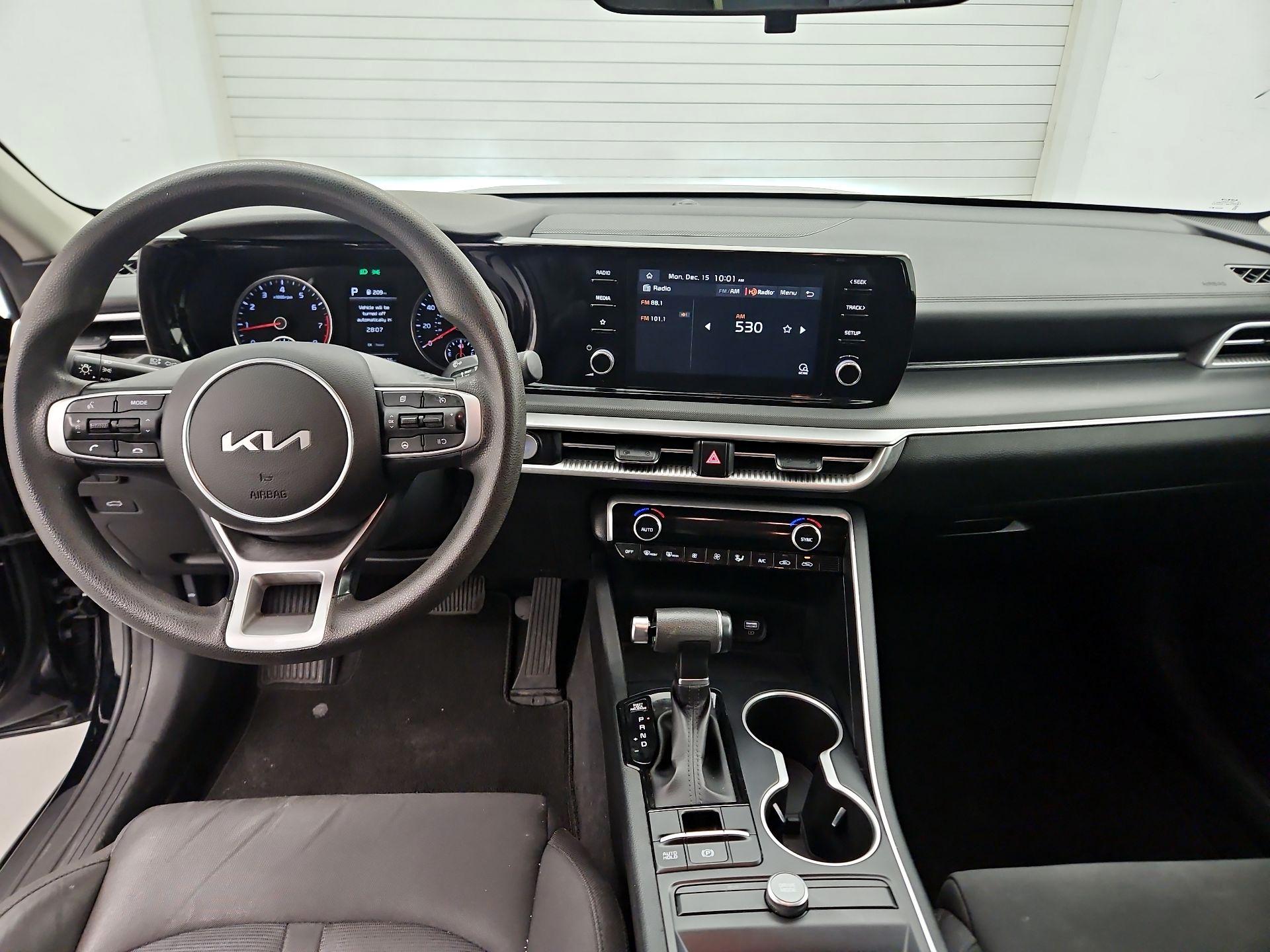 Thumbnail: 2023 Kia K5 - 9