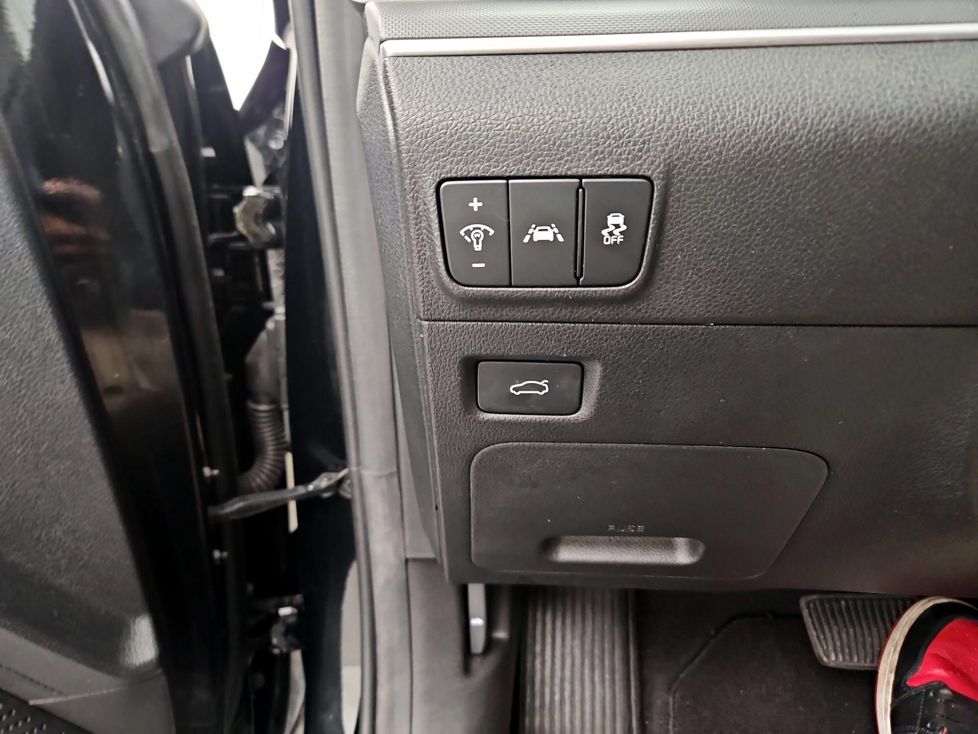 Thumbnail: 2023 Kia K5 - 13