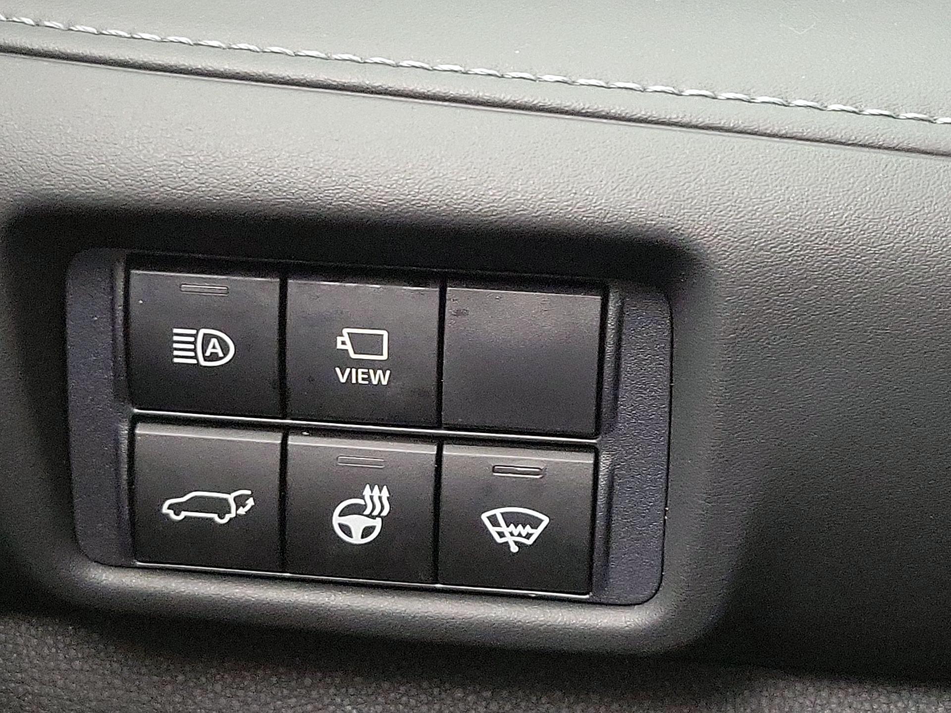 Thumbnail: 2021 Toyota Highlander - 13